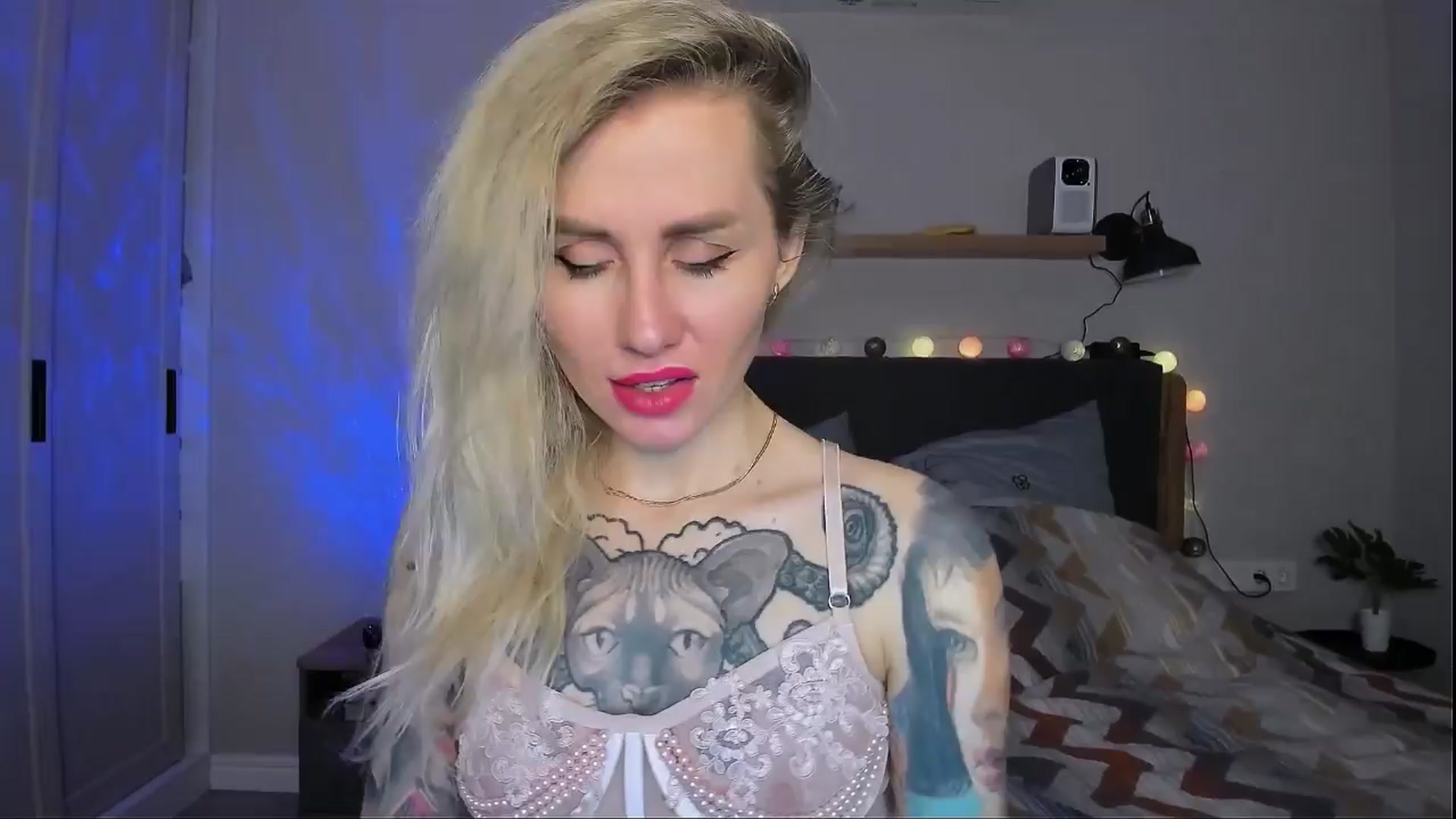 Gallery image thumbnail from Alexa_Smithhh's myfreecams stream on, 04/07/2024, 19:06 image 18 of 20
