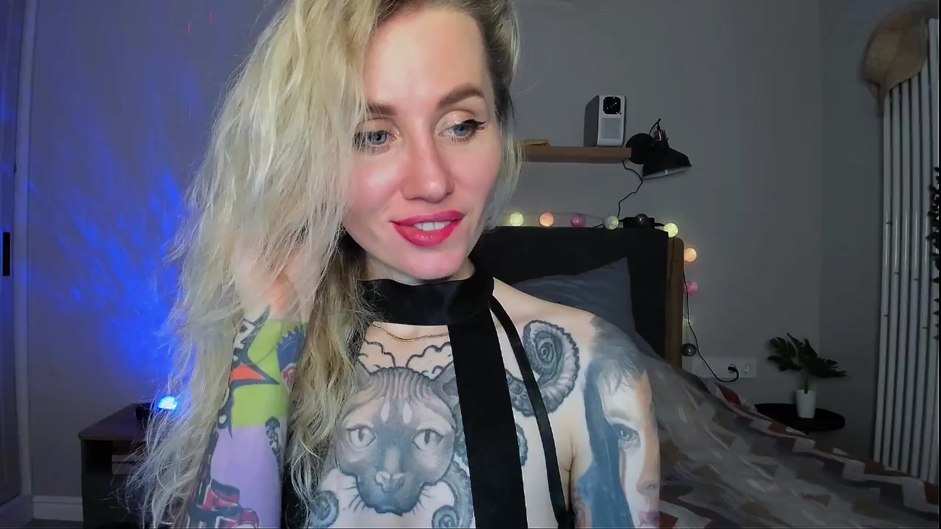 Gallery image thumbnail from Alexa_Smithhh's myfreecams stream on, 04/08/2024, 19:03 image 5 of 20