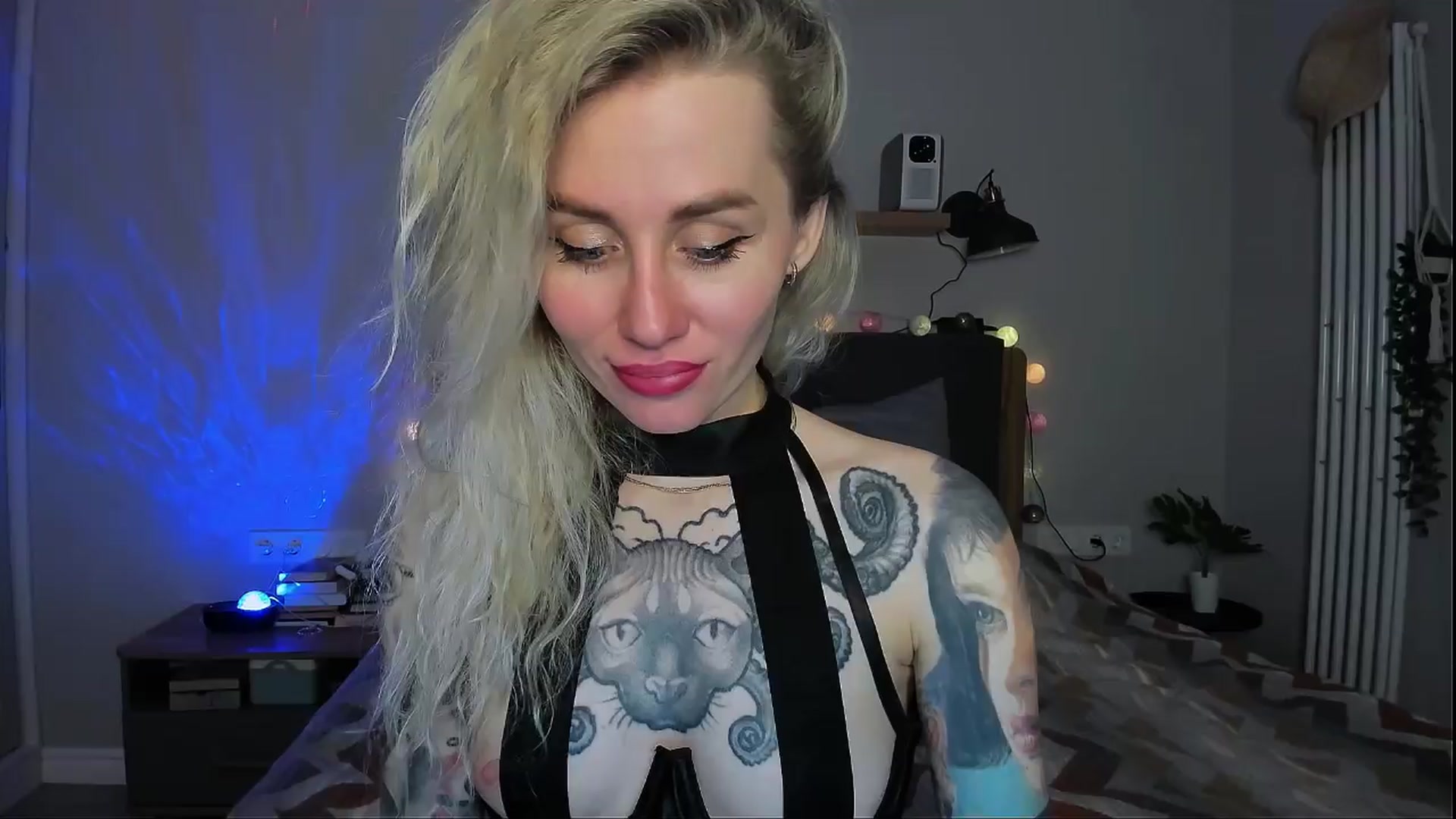 Gallery image thumbnail from Alexa_Smithhh's myfreecams stream on, 04/08/2024, 19:03 image 20 of 20