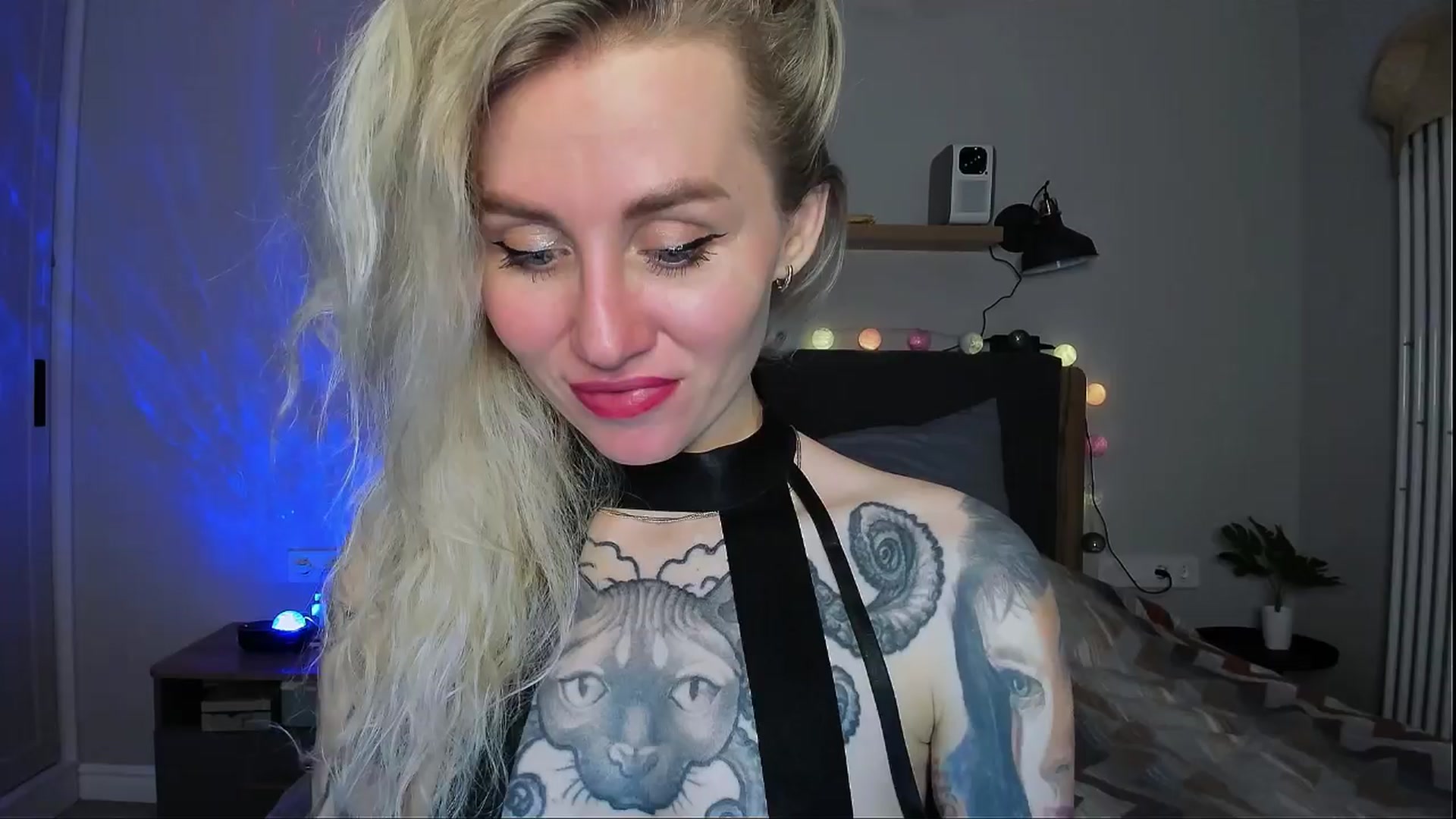Gallery image thumbnail from Alexa_Smithhh's myfreecams stream on, 04/08/2024, 19:03 image 16 of 20