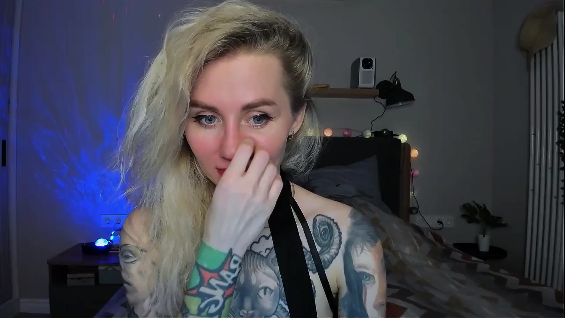 Gallery image thumbnail from Alexa_Smithhh's myfreecams stream on, 04/08/2024, 19:03 image 10 of 20
