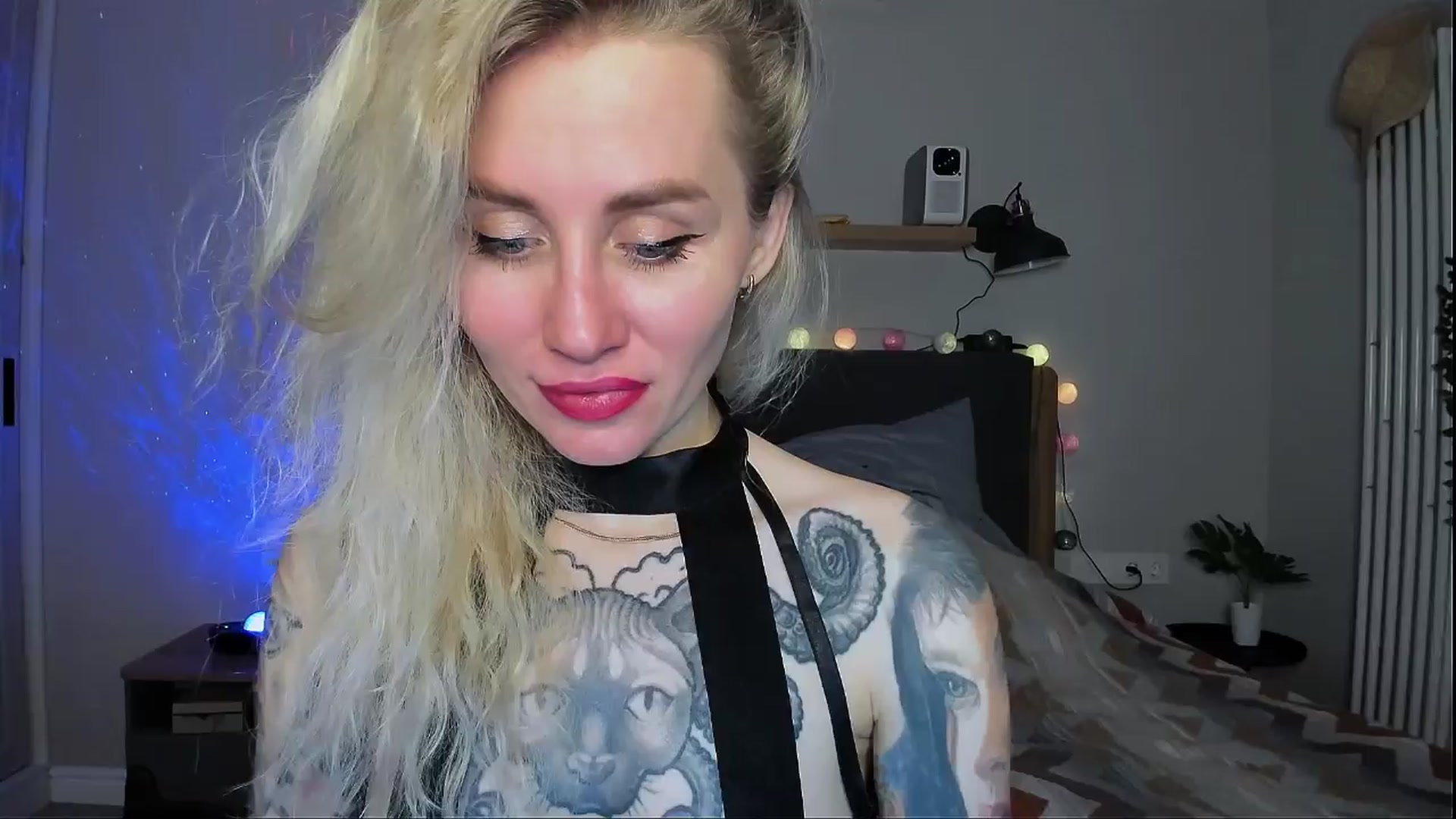 Gallery image thumbnail from Alexa_Smithhh's myfreecams stream on, 04/08/2024, 19:03 image 3 of 20