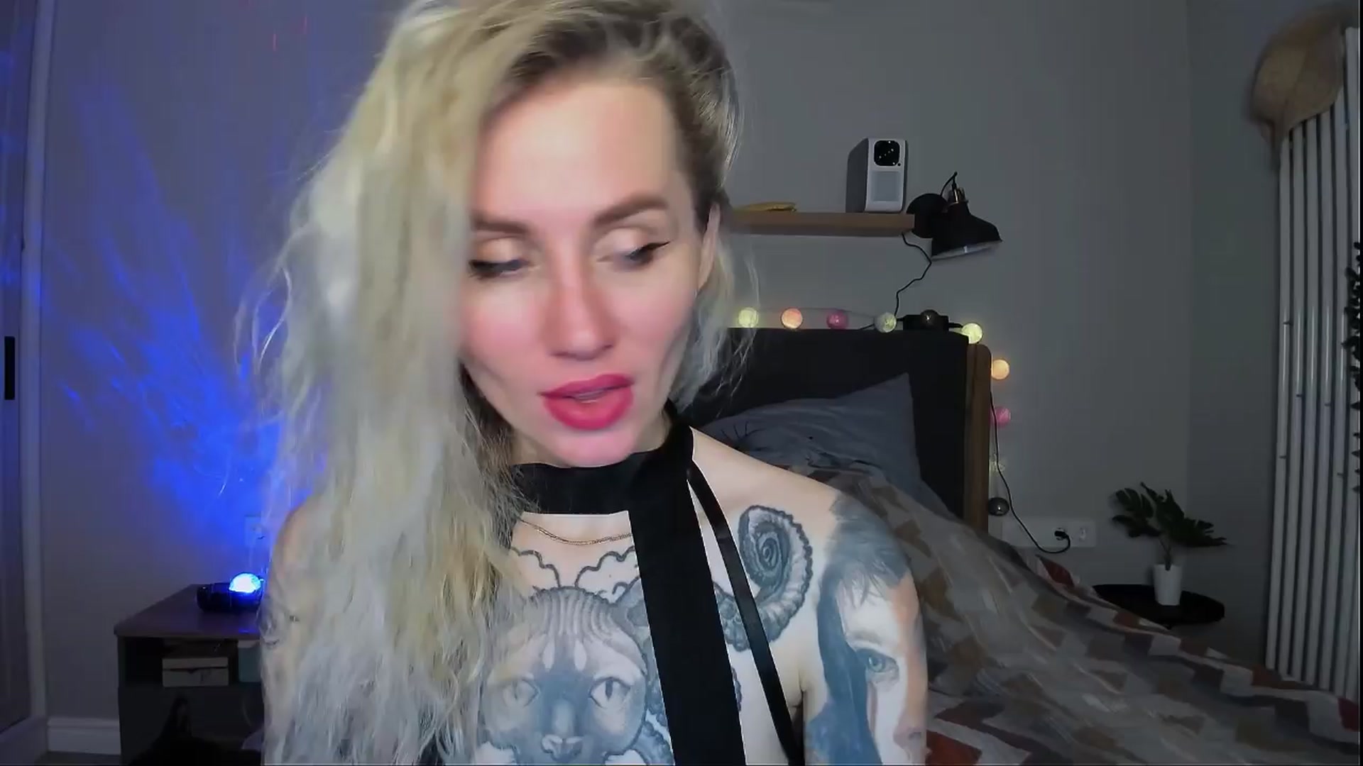 Gallery image thumbnail from Alexa_Smithhh's myfreecams stream on, 04/08/2024, 19:03 image 1 of 20