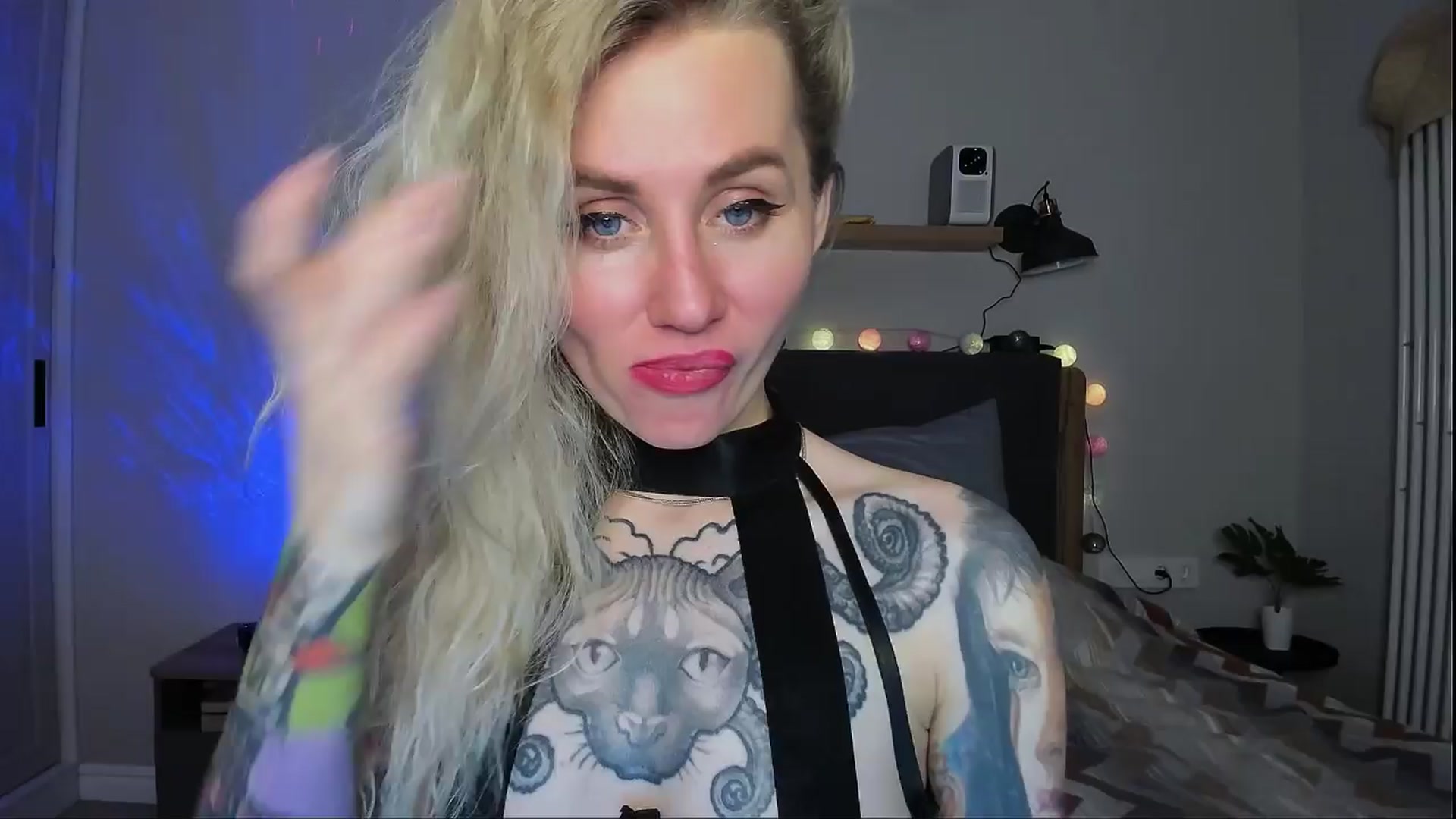 Gallery image thumbnail from Alexa_Smithhh's myfreecams stream on, 04/08/2024, 19:03 image 15 of 20