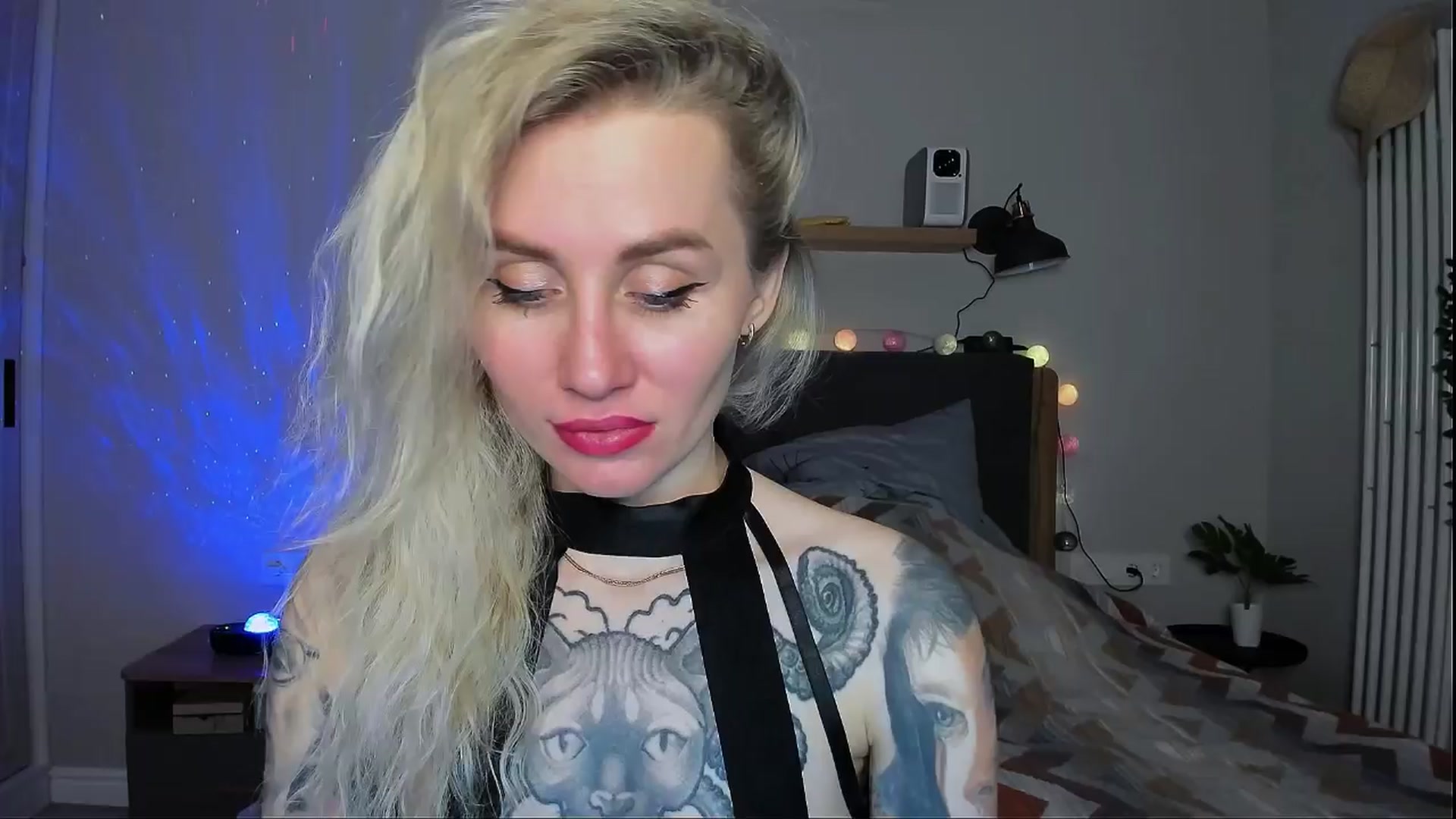Gallery image thumbnail from Alexa_Smithhh's myfreecams stream on, 04/08/2024, 19:03 image 8 of 20