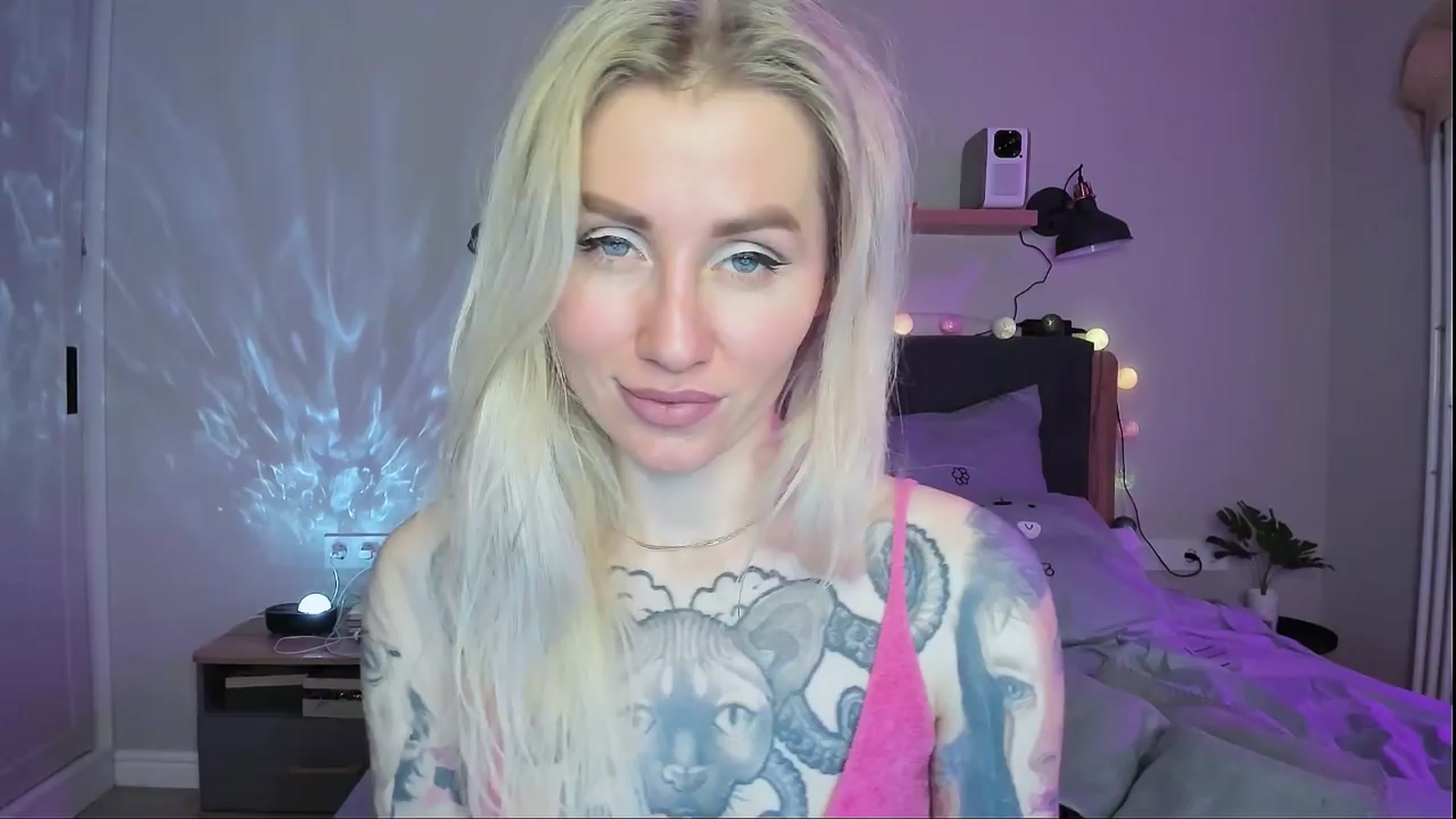 Gallery image thumbnail from Alexa_Smithhh's myfreecams stream on, 04/11/2024, 18:49 image 6 of 20