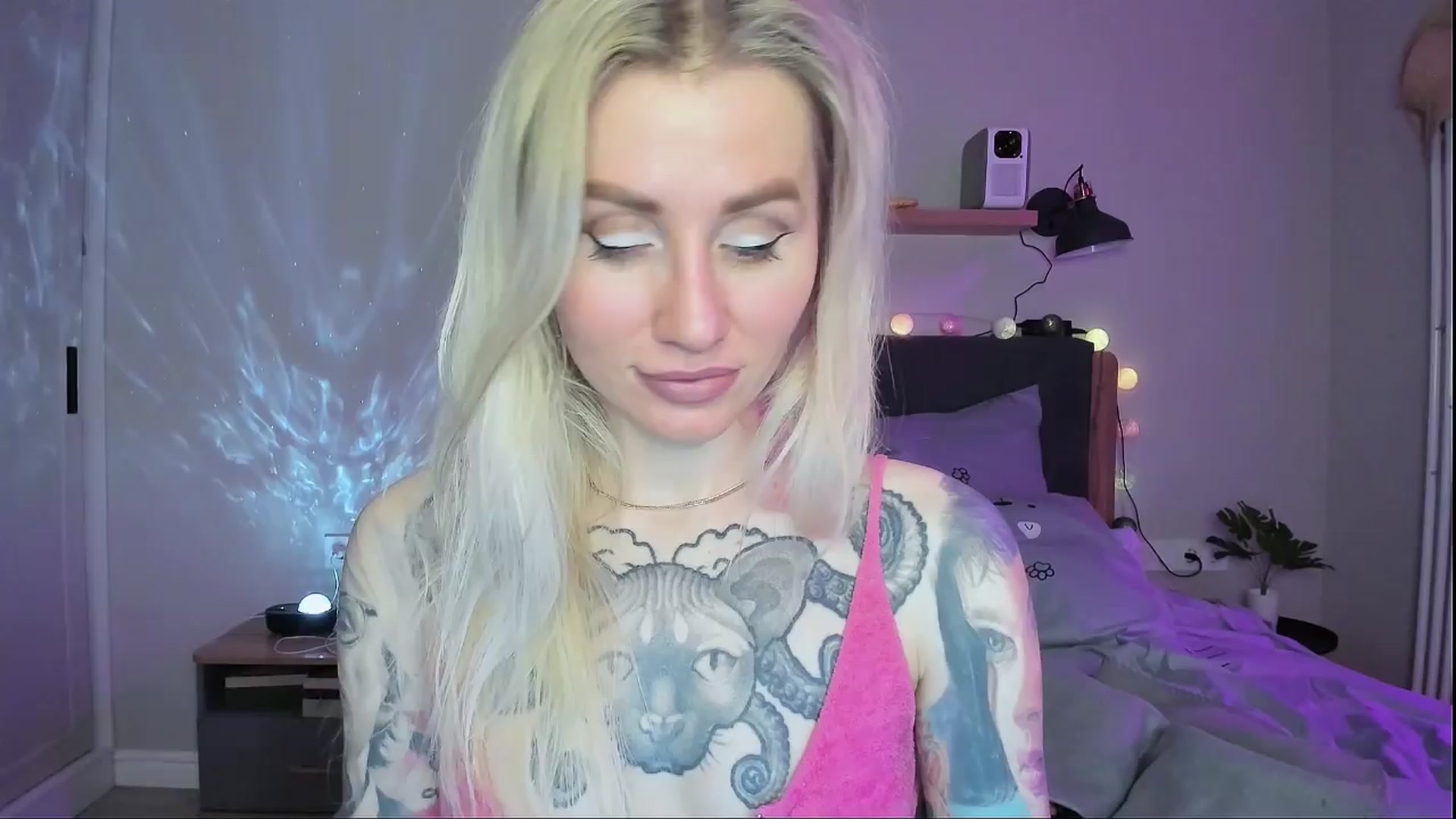 Gallery image thumbnail from Alexa_Smithhh's myfreecams stream on, 04/11/2024, 18:49 image 7 of 20