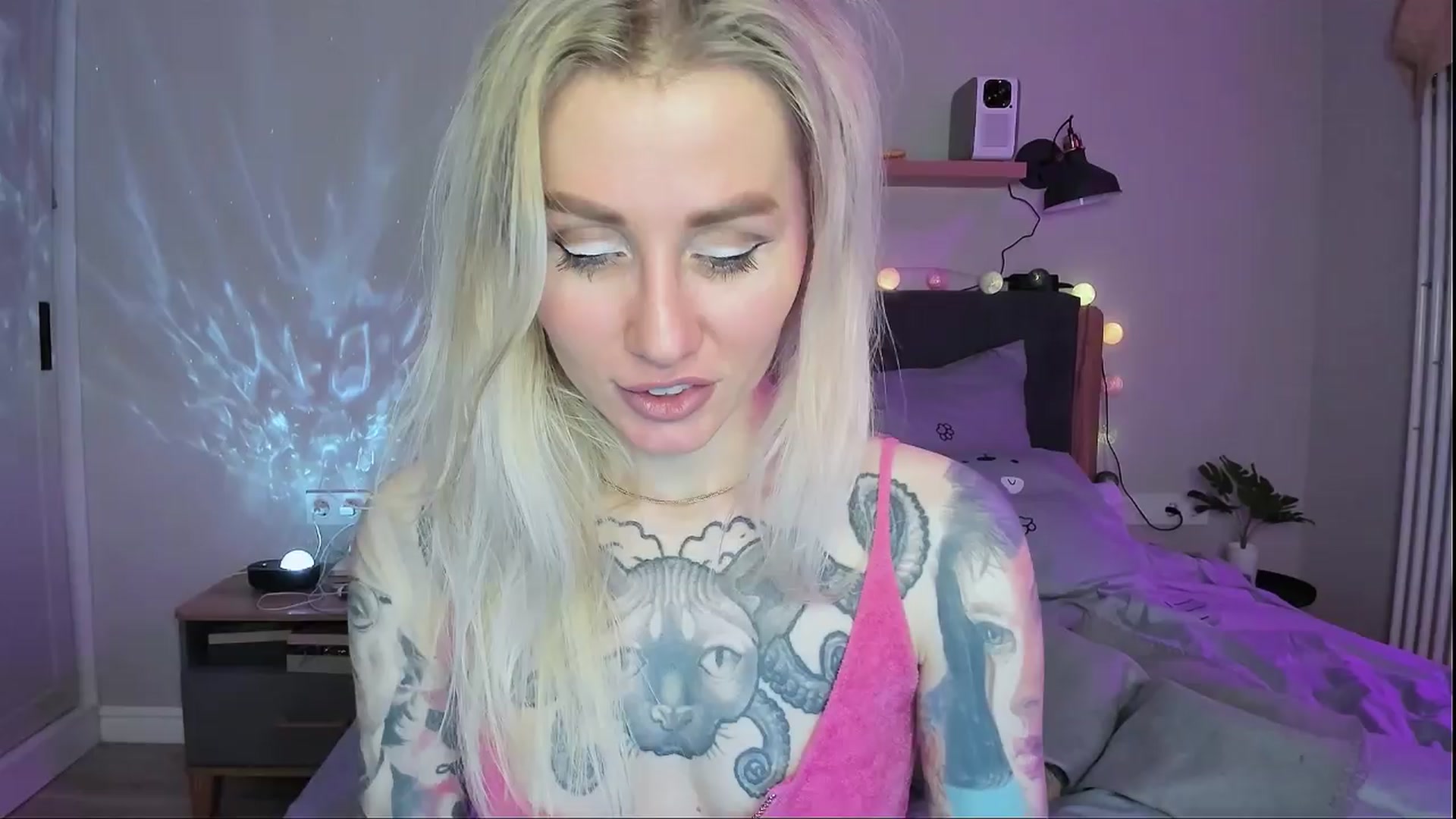 Gallery image thumbnail from Alexa_Smithhh's myfreecams stream on, 04/11/2024, 18:49 image 19 of 20