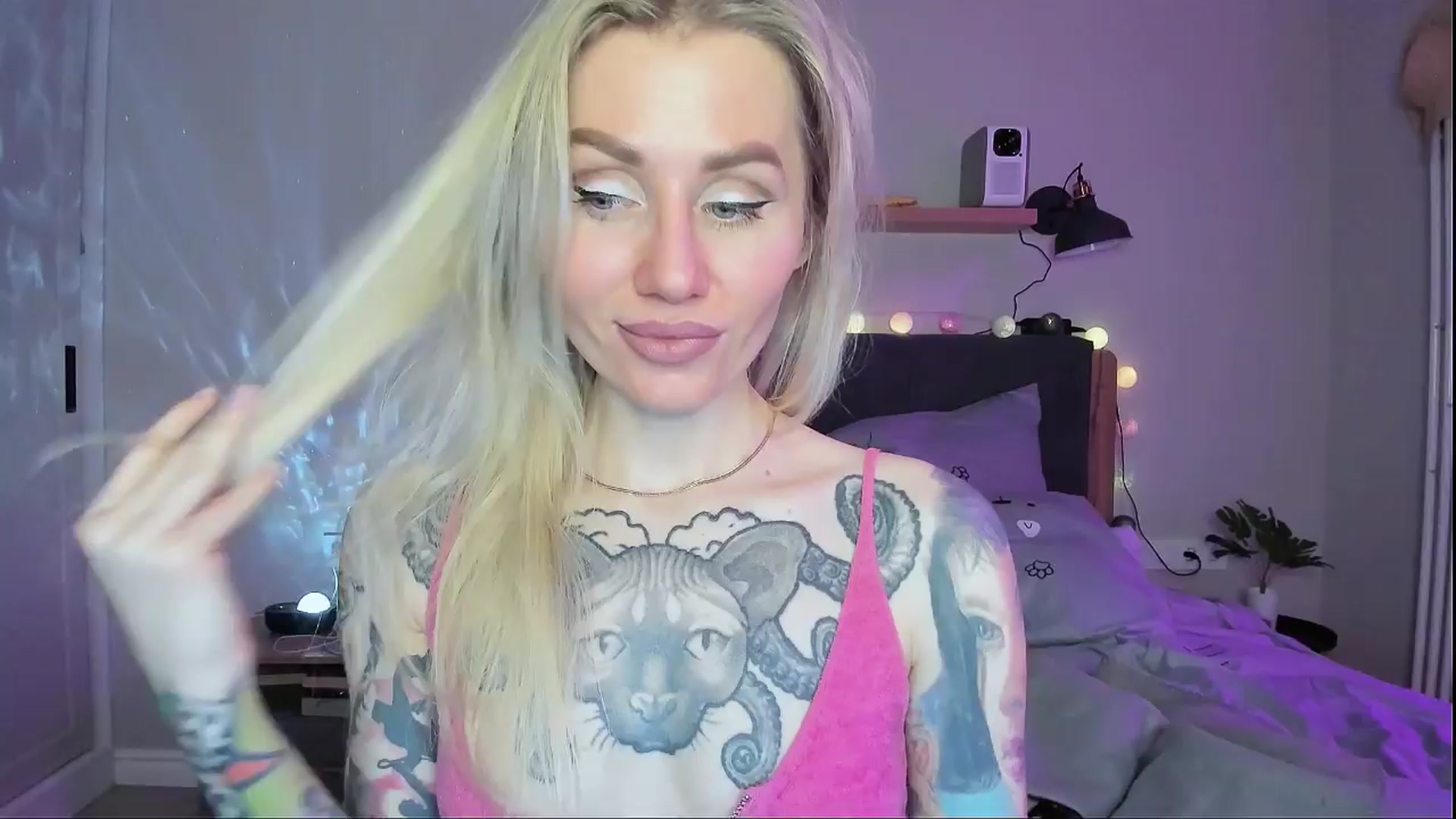 Gallery image thumbnail from Alexa_Smithhh's myfreecams stream on, 04/11/2024, 18:49 image 1 of 20