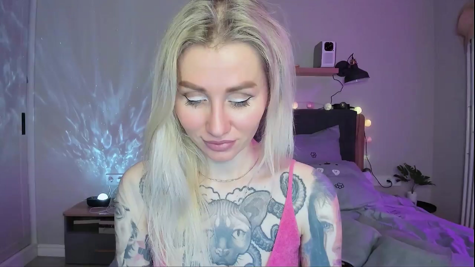 Gallery image thumbnail from Alexa_Smithhh's myfreecams stream on, 04/11/2024, 18:49 image 5 of 20
