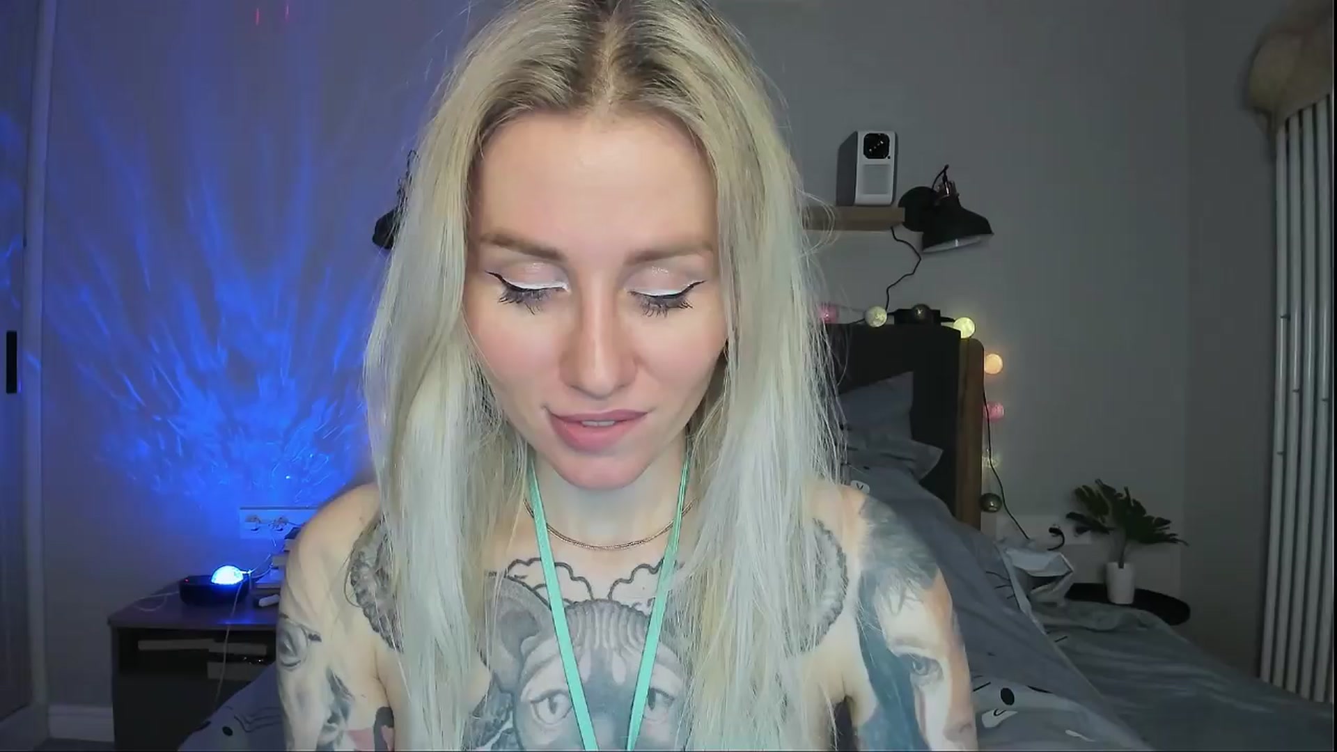 Gallery image thumbnail from Alexa_Smithhh's myfreecams stream on, 04/12/2024, 19:26 image 17 of 20