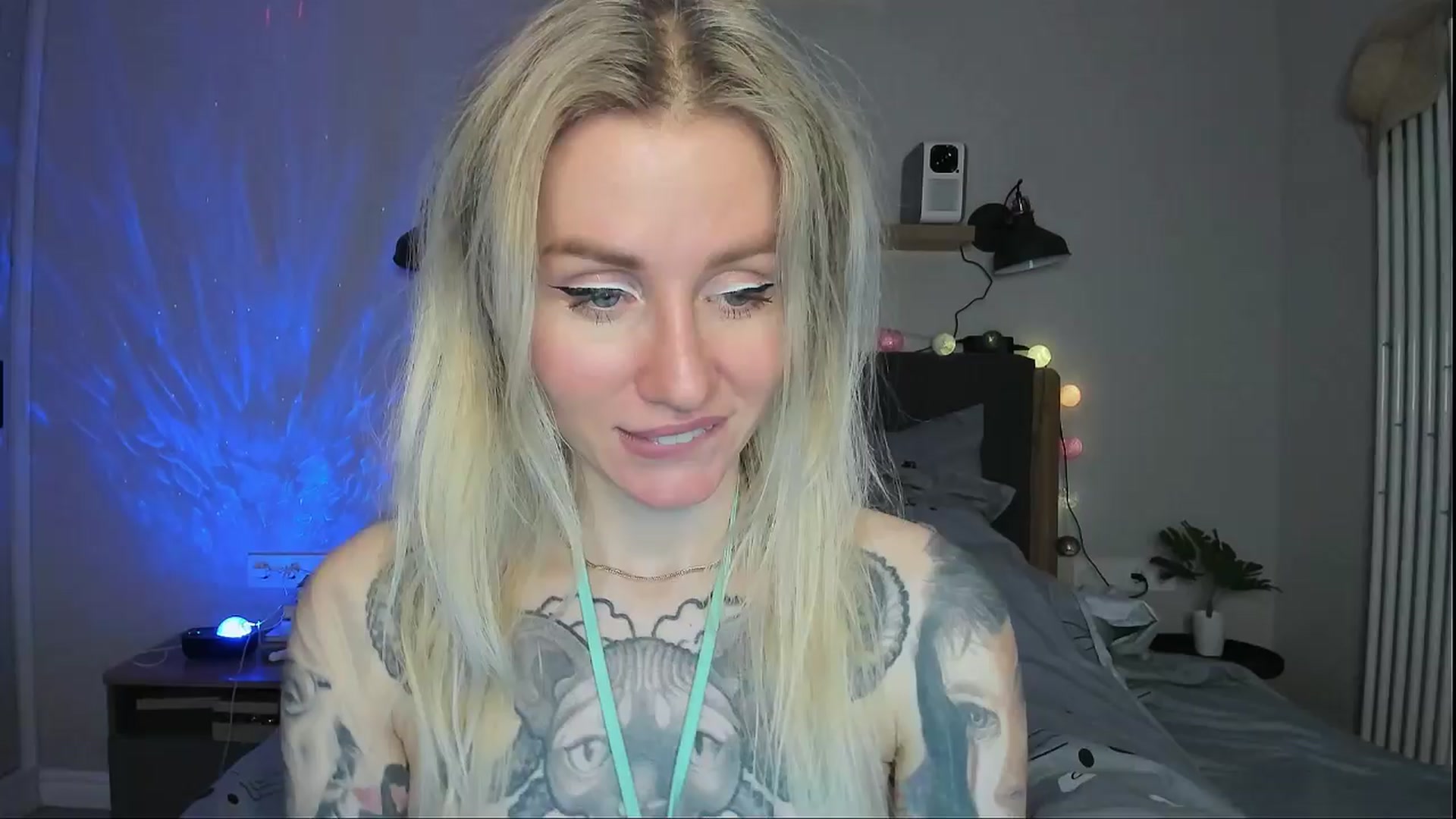 Gallery image thumbnail from Alexa_Smithhh's myfreecams stream on, 04/12/2024, 19:26 image 15 of 20