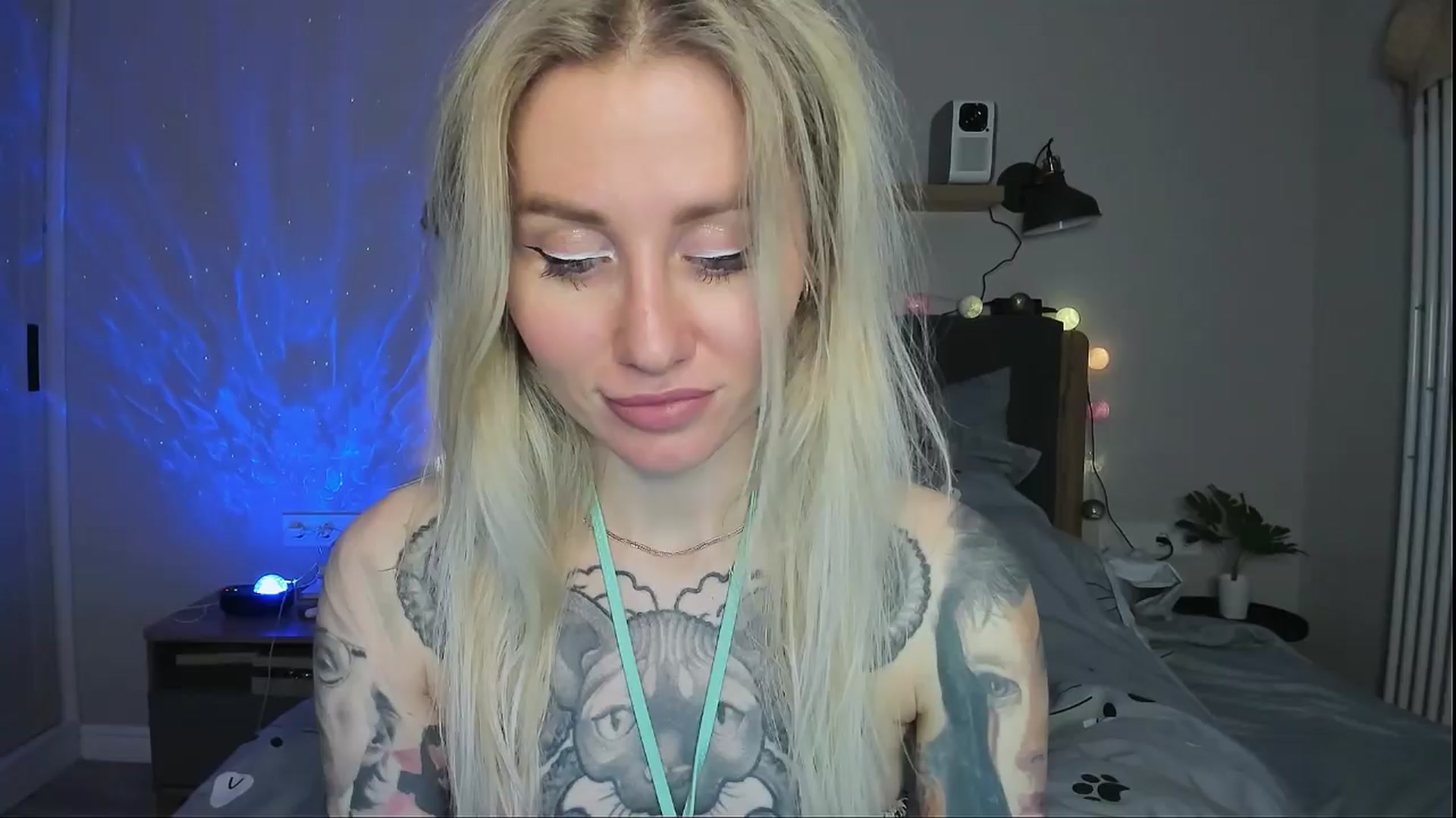 Gallery image thumbnail from Alexa_Smithhh's myfreecams stream on, 04/12/2024, 19:26 image 9 of 20