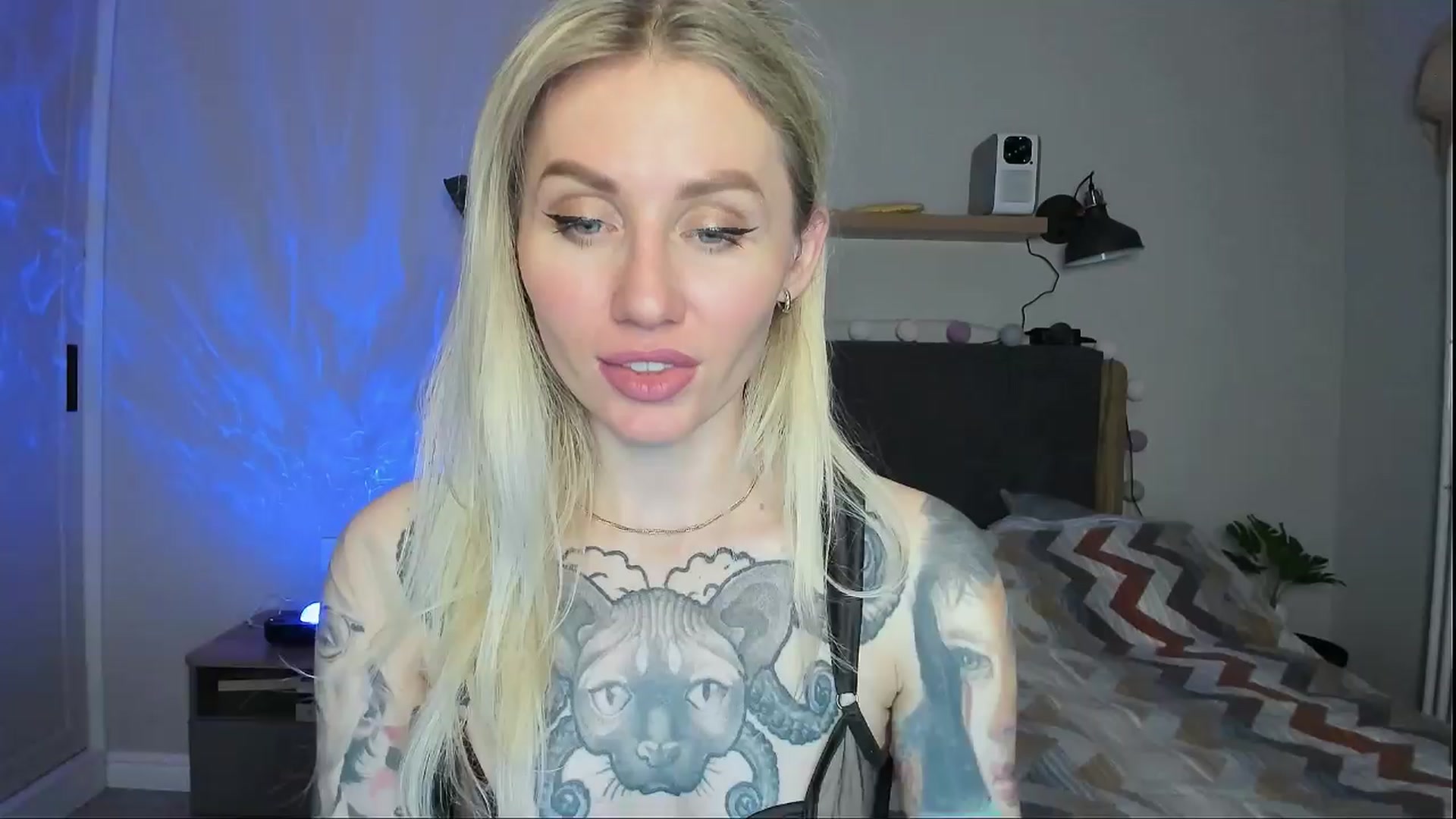 Gallery image thumbnail from Alexa_Smithhh's myfreecams stream on, 04/15/2024, 19:05 image 13 of 20