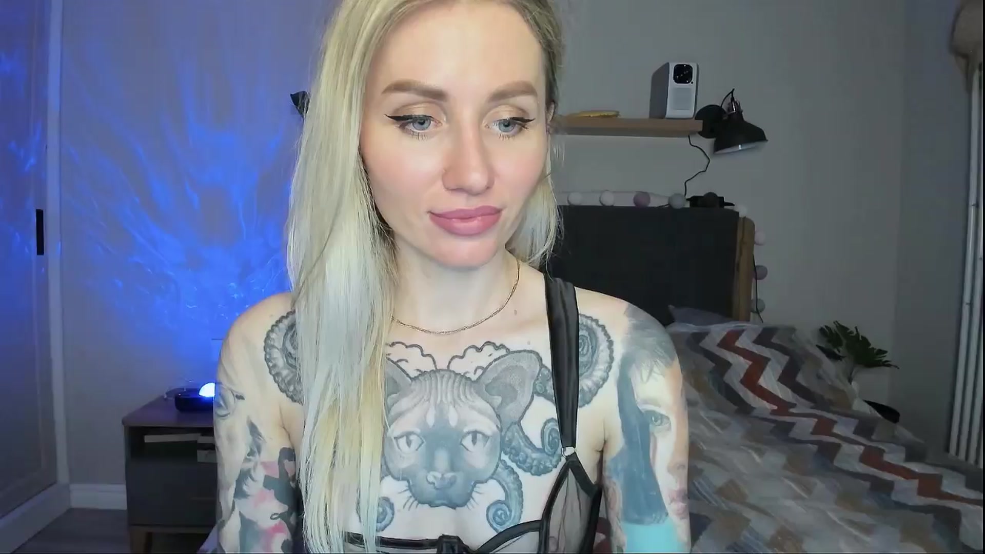 Gallery image thumbnail from Alexa_Smithhh's myfreecams stream on, 04/15/2024, 19:05 image 3 of 20