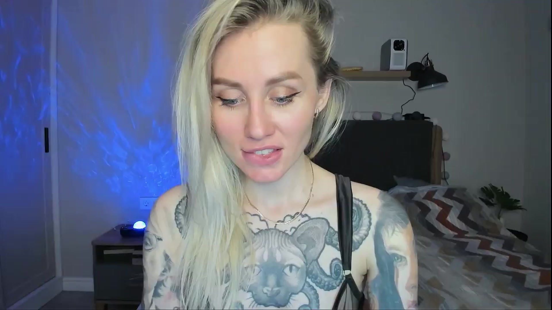 Gallery image thumbnail from Alexa_Smithhh's myfreecams stream on, 04/15/2024, 20:57 image 7 of 20