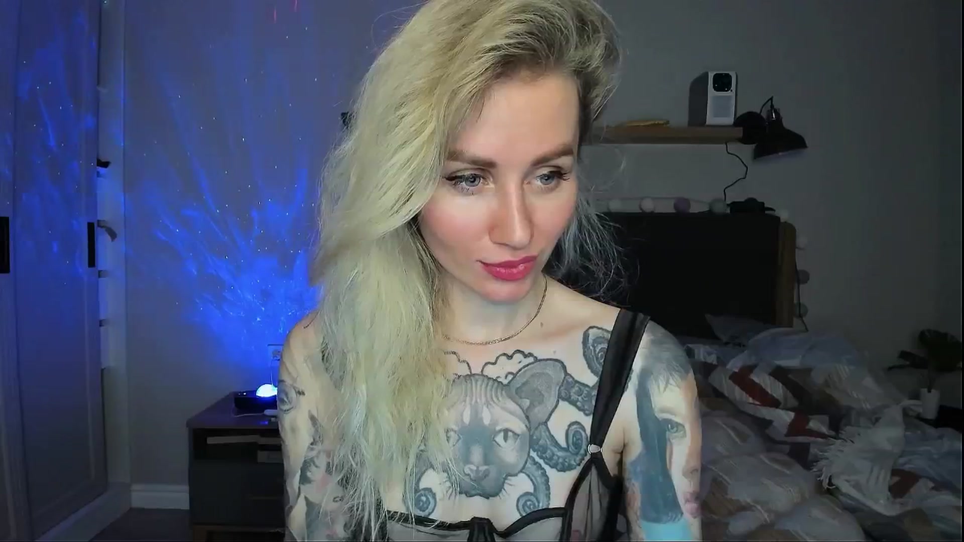 Gallery image thumbnail from Alexa_Smithhh's myfreecams stream on, 04/19/2024, 21:16 image 18 of 20