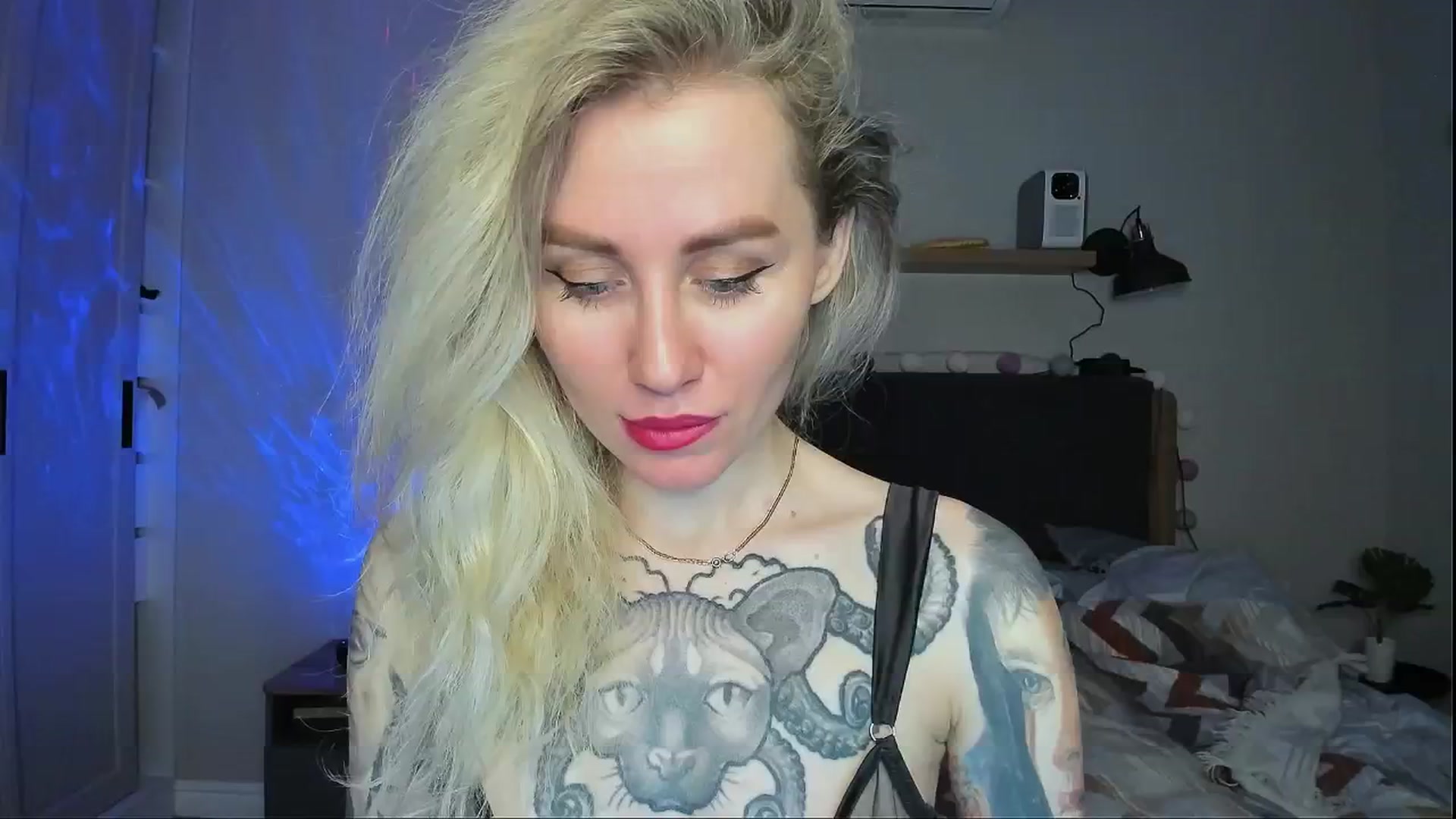 Gallery image thumbnail from Alexa_Smithhh's myfreecams stream on, 04/19/2024, 21:16 image 1 of 20