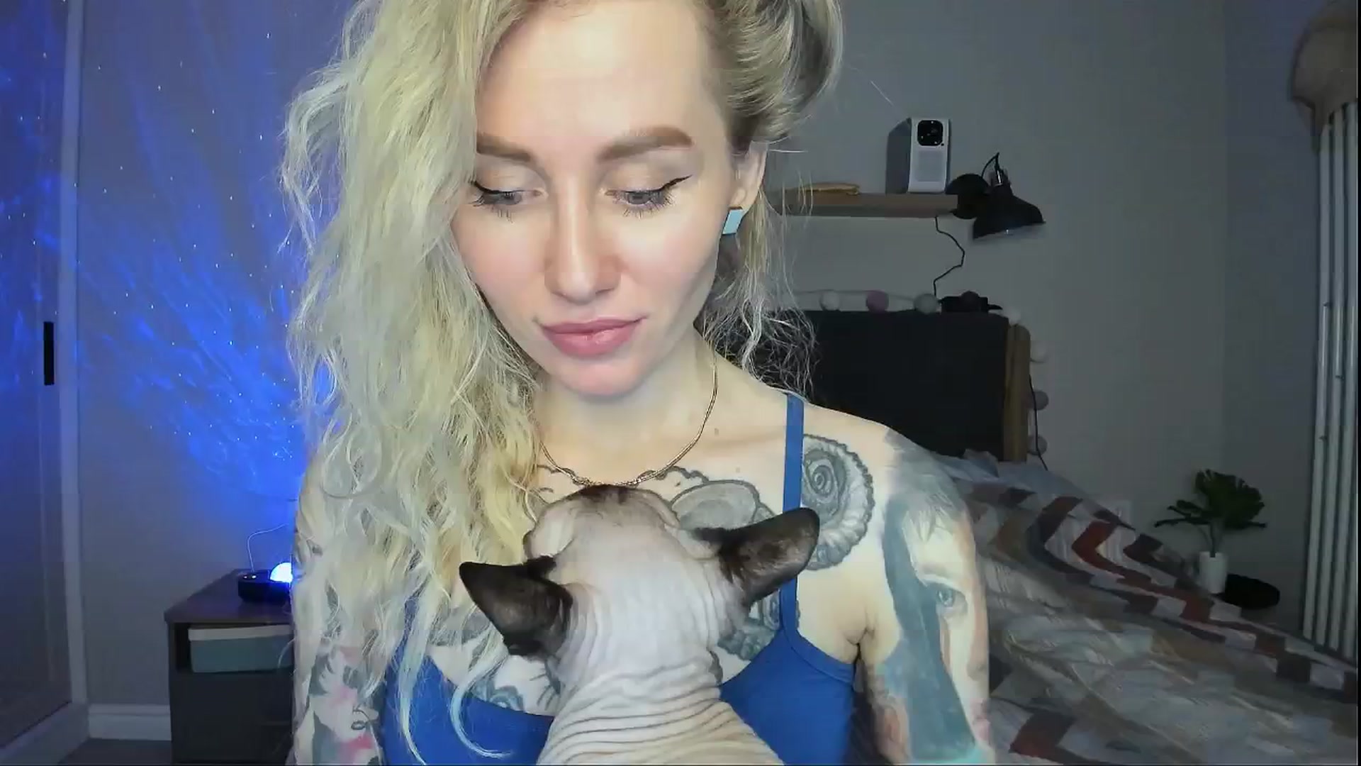 Gallery image thumbnail from Alexa_Smithhh's myfreecams stream on, 04/26/2024, 18:37 image 13 of 20