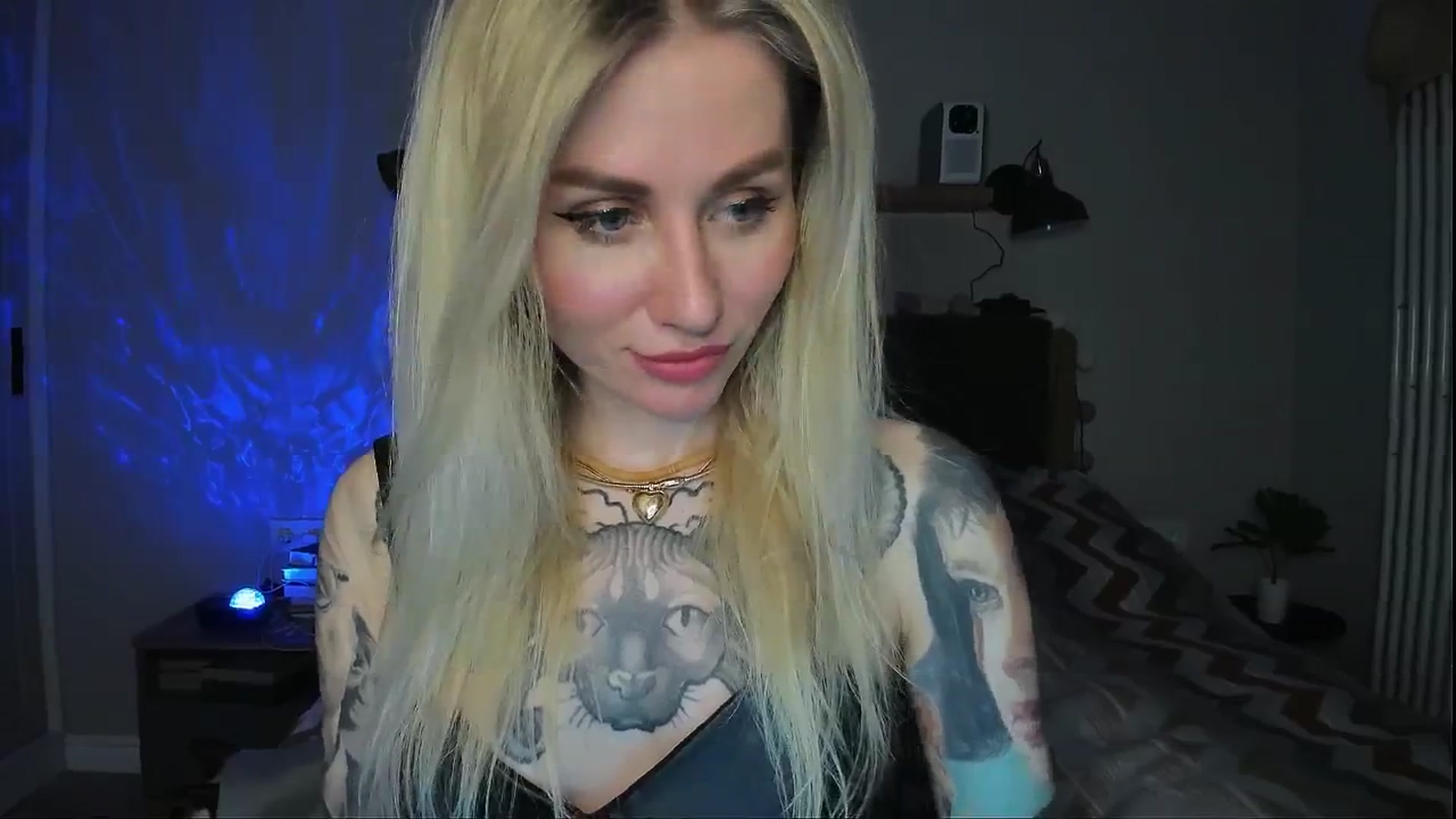 Gallery image thumbnail from Alexa_Smithhh's myfreecams stream on, 04/27/2024, 20:41 image 7 of 20
