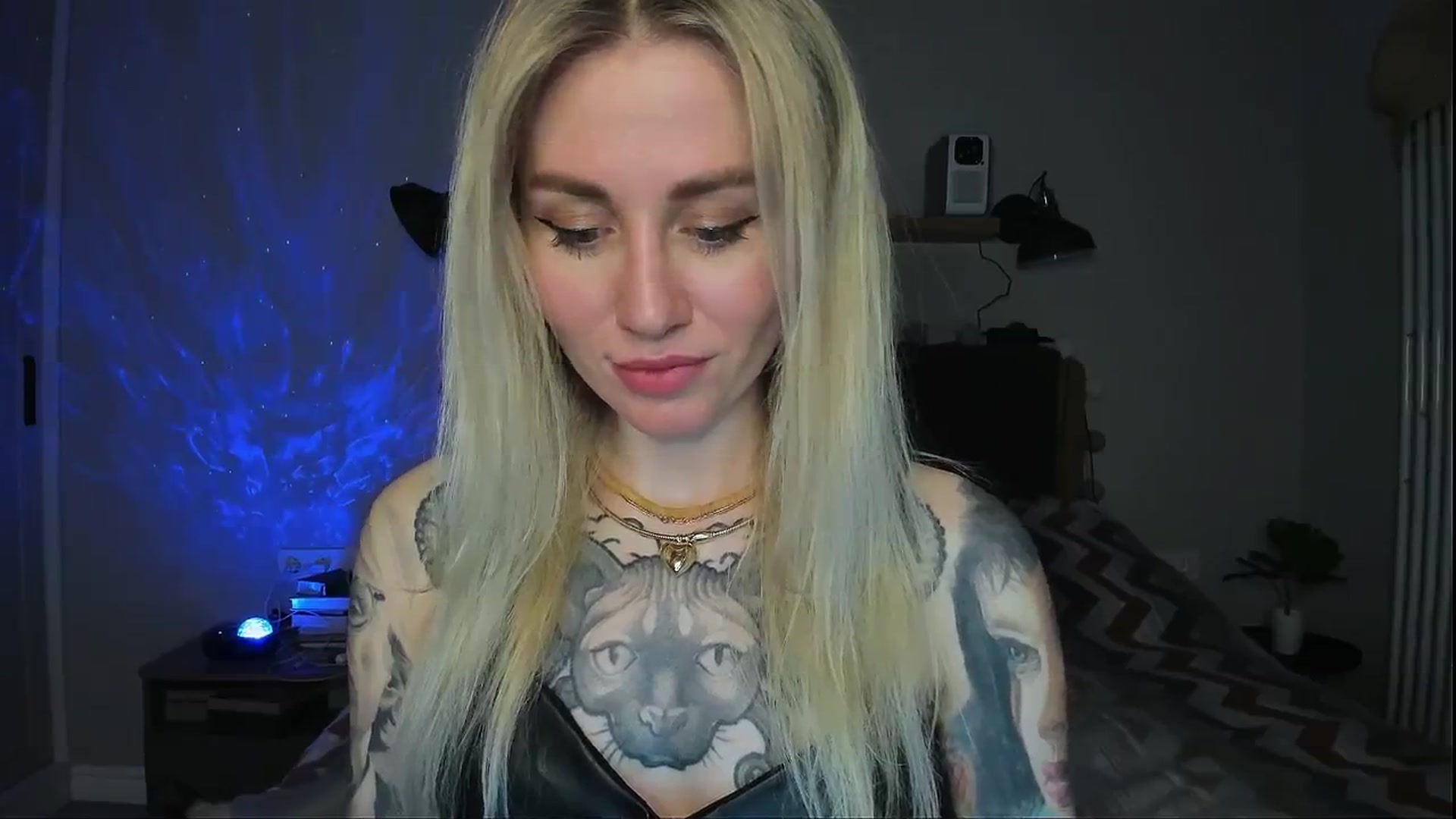 Gallery image thumbnail from Alexa_Smithhh's myfreecams stream on, 04/27/2024, 20:41 image 9 of 20