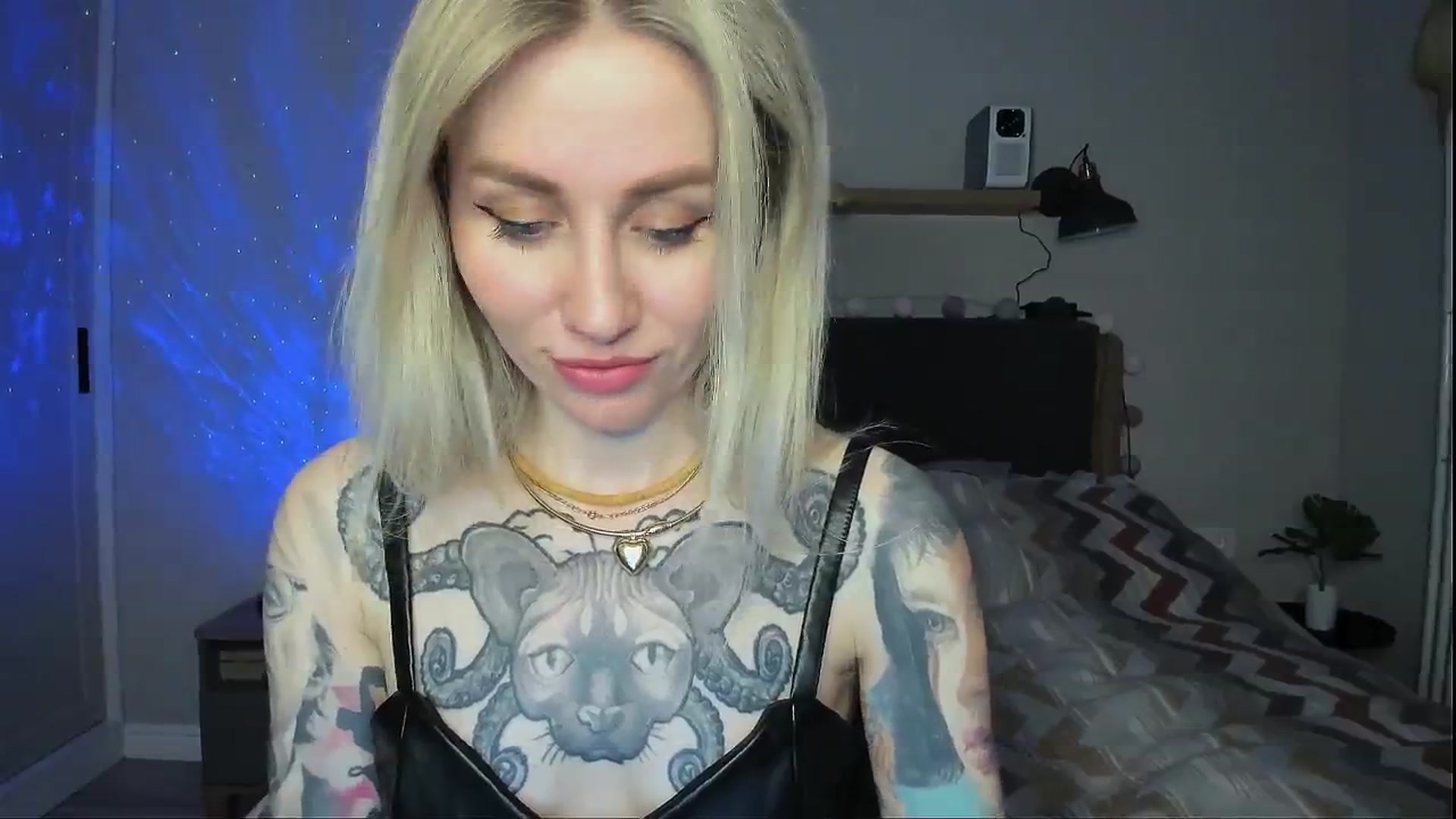 Gallery image thumbnail from Alexa_Smithhh's myfreecams stream on, 04/27/2024, 20:41 image 2 of 20