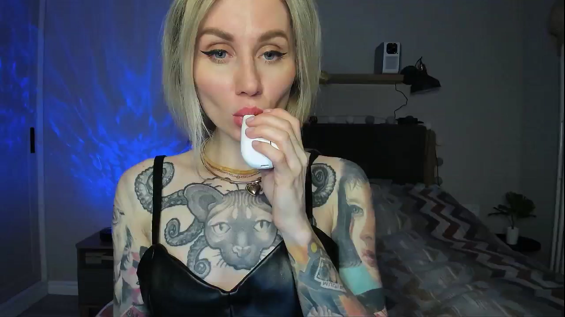 Gallery image thumbnail from Alexa_Smithhh's myfreecams stream on, 04/27/2024, 20:41 image 1 of 20