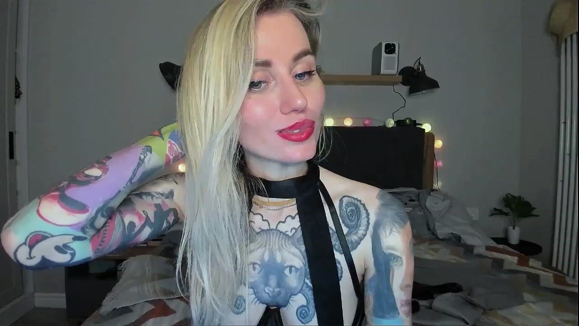 Gallery image thumbnail from Alexa_Smithhh's myfreecams stream on, 05/02/2024, 21:29 image 9 of 20