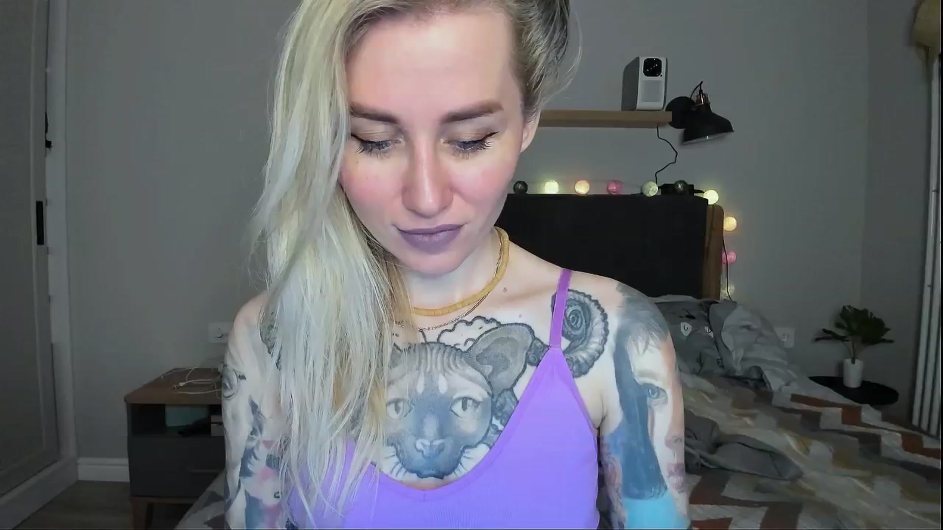 Gallery image thumbnail from Alexa_Smithhh's myfreecams stream on, 05/03/2024, 19:55 image 4 of 20