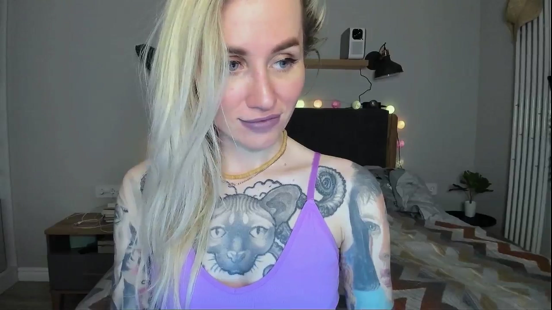 Gallery image thumbnail from Alexa_Smithhh's myfreecams stream on, 05/03/2024, 20:16 image 16 of 20