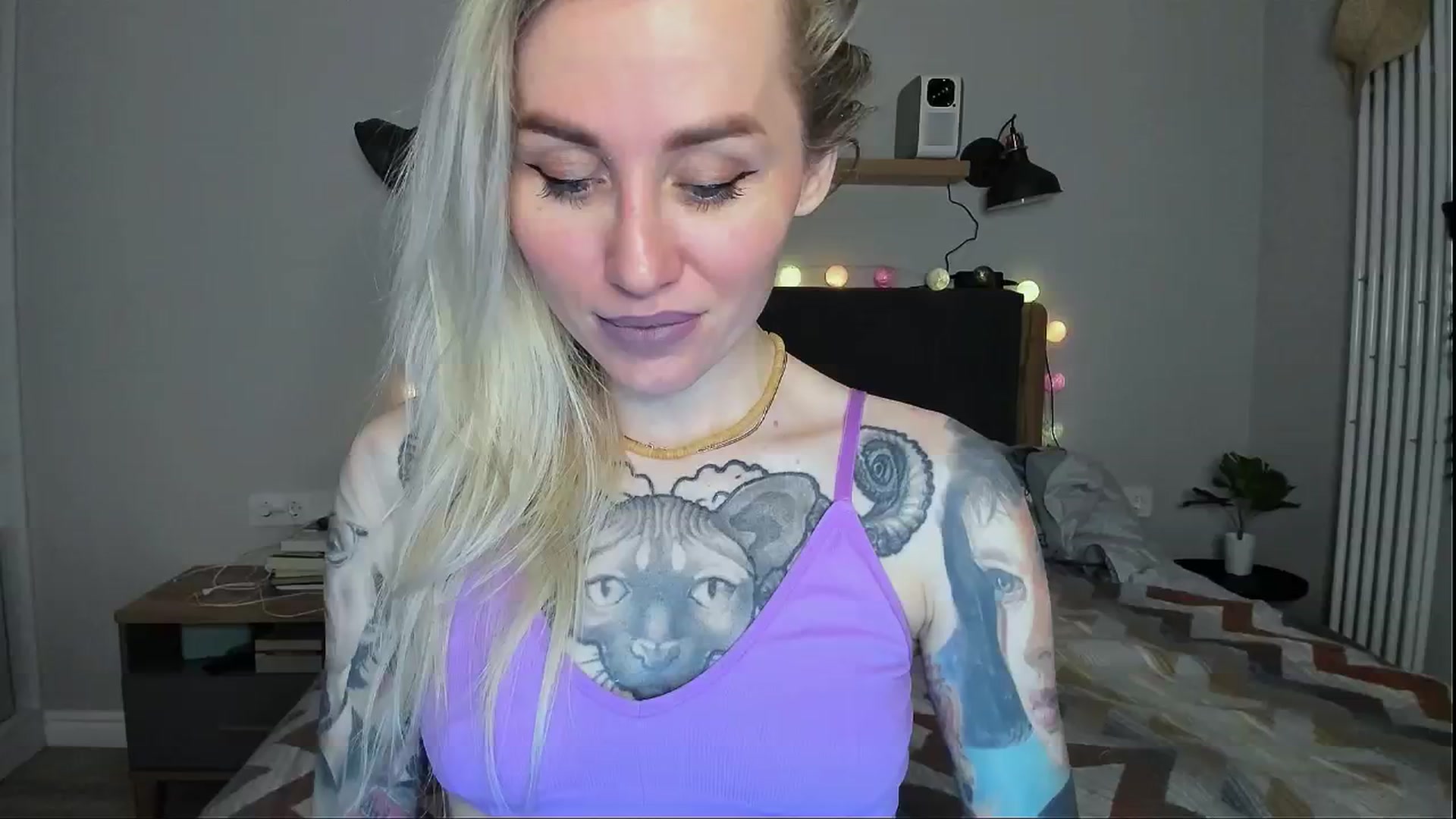 Gallery image thumbnail from Alexa_Smithhh's myfreecams stream on, 05/03/2024, 20:16 image 2 of 20