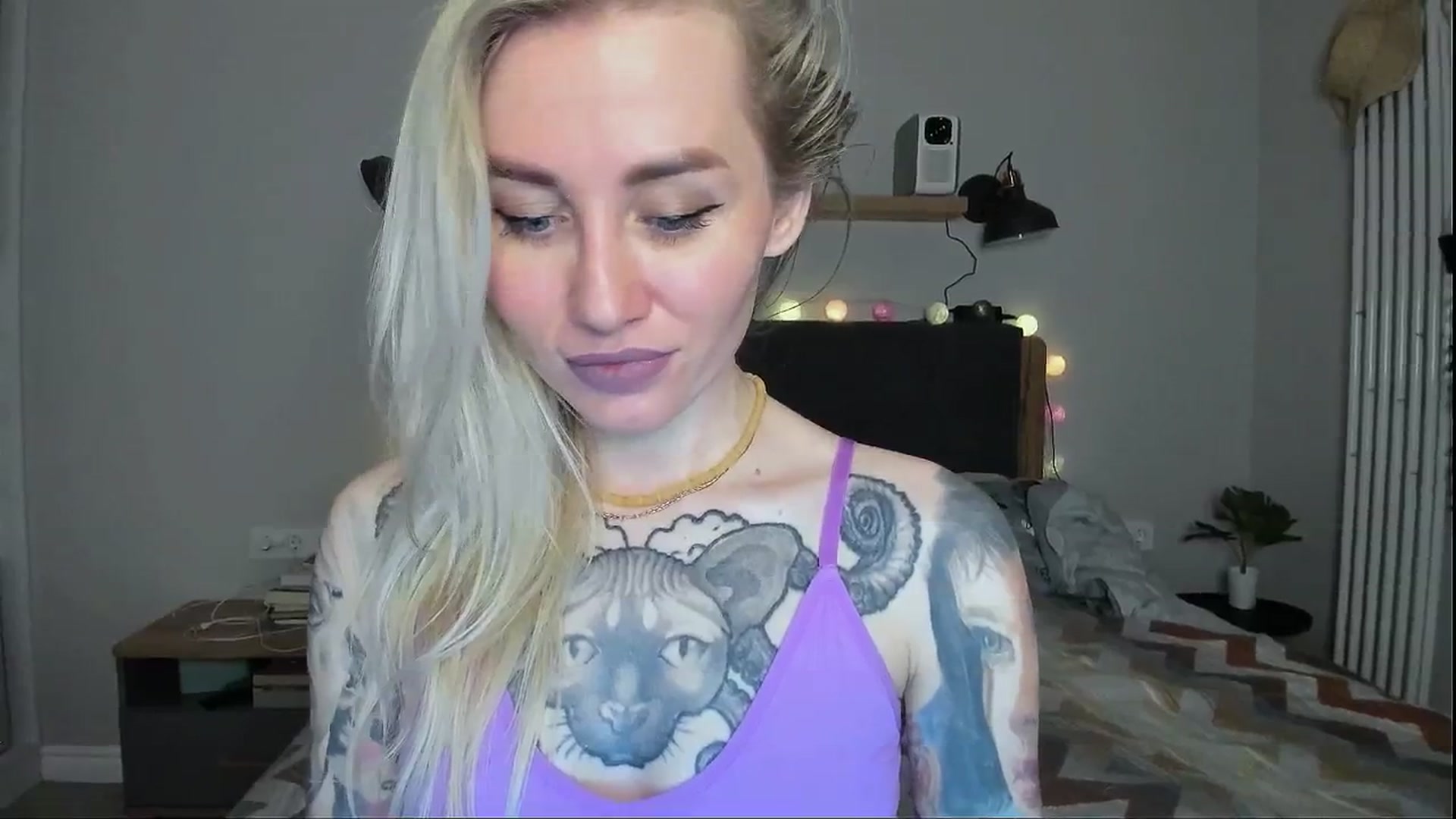 Gallery image thumbnail from Alexa_Smithhh's myfreecams stream on, 05/03/2024, 20:16 image 19 of 20