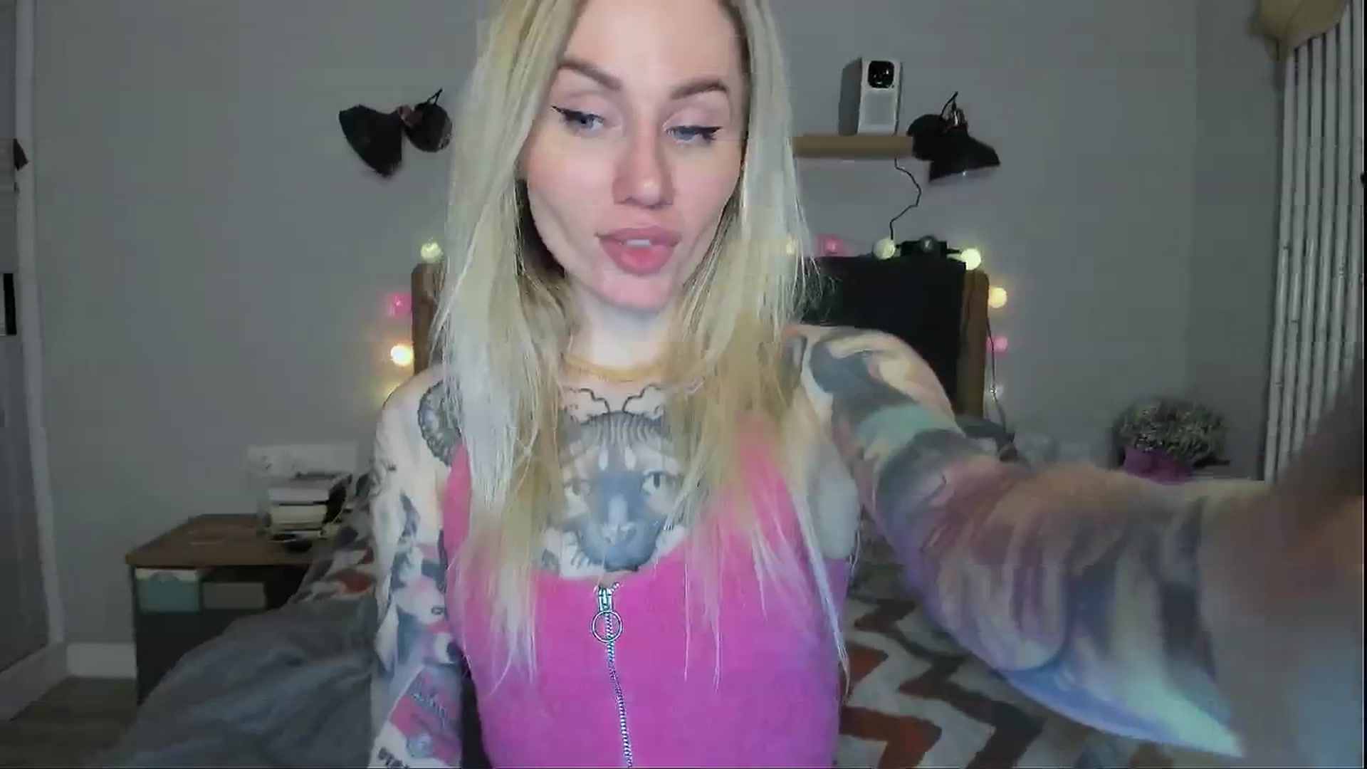 Gallery image thumbnail from Alexa_Smithhh's myfreecams stream on, 05/05/2024, 20:29 image 6 of 20