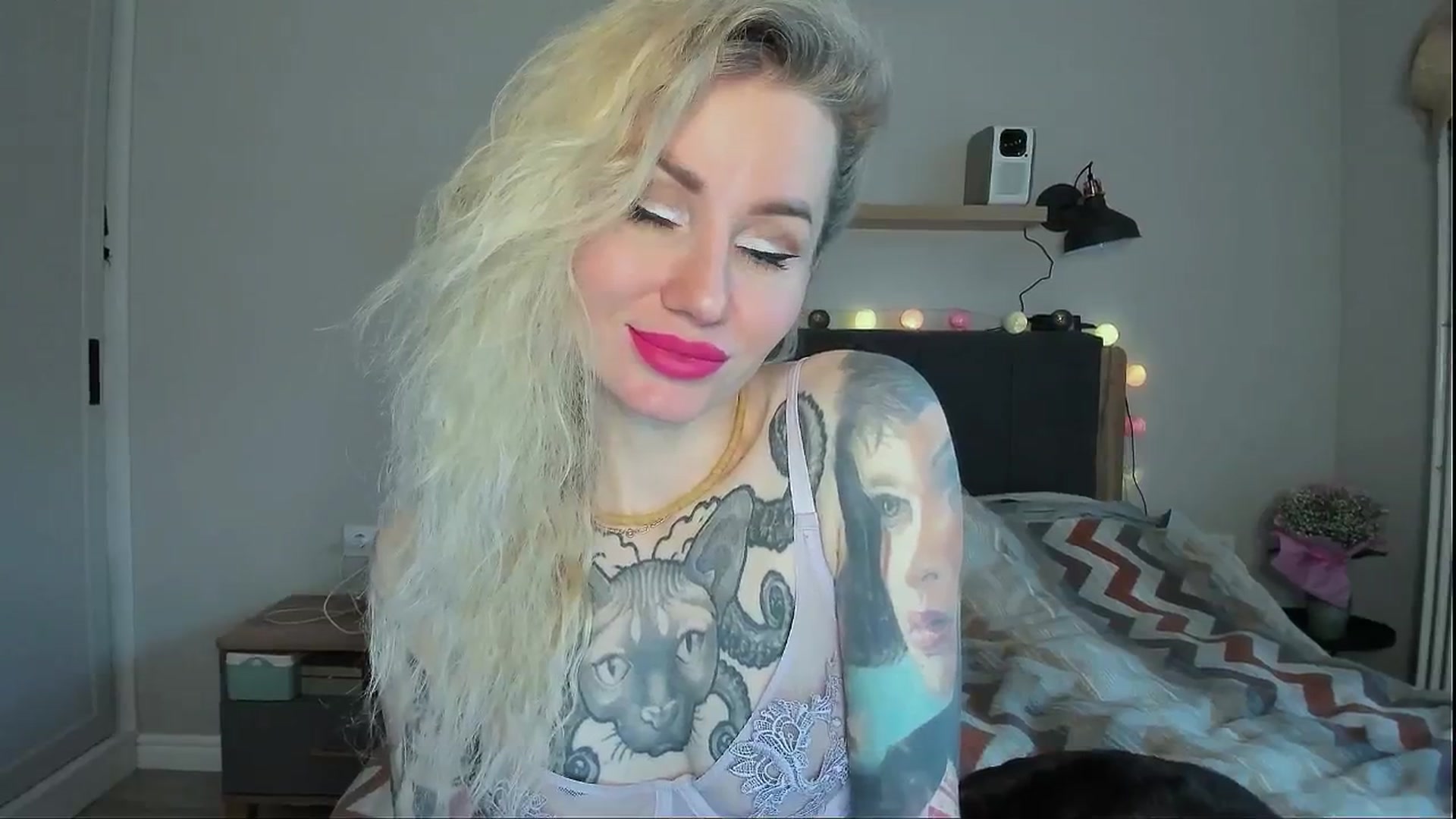 Gallery image thumbnail from Alexa_Smithhh's myfreecams stream on, 05/06/2024, 18:25 image 2 of 20