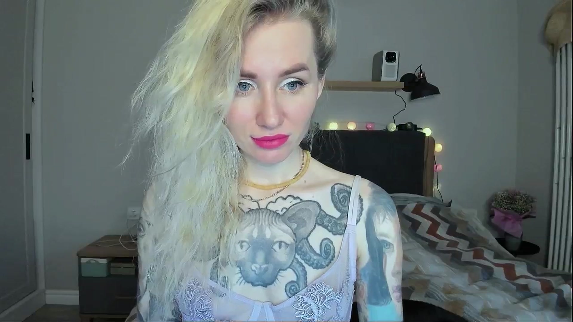 Gallery image thumbnail from Alexa_Smithhh's myfreecams stream on, 05/06/2024, 18:25 image 14 of 20