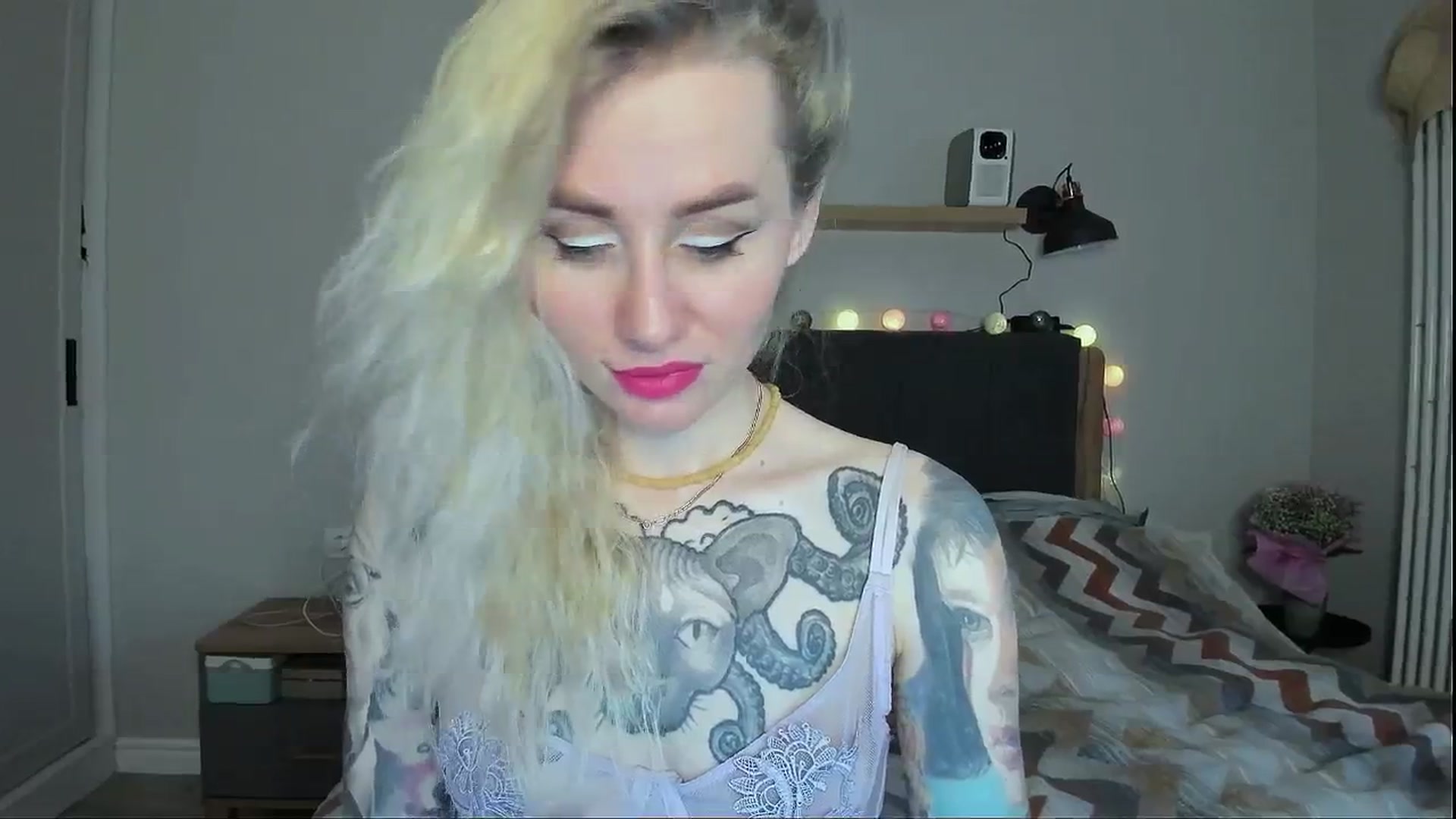 Gallery image thumbnail from Alexa_Smithhh's myfreecams stream on, 05/06/2024, 18:25 image 13 of 20