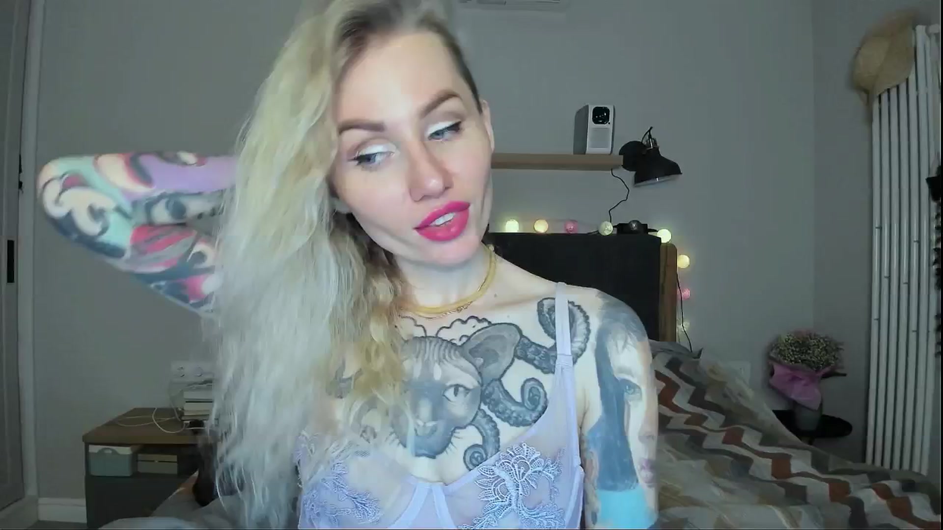 Gallery image thumbnail from Alexa_Smithhh's myfreecams stream on, 05/06/2024, 20:34 image 6 of 20