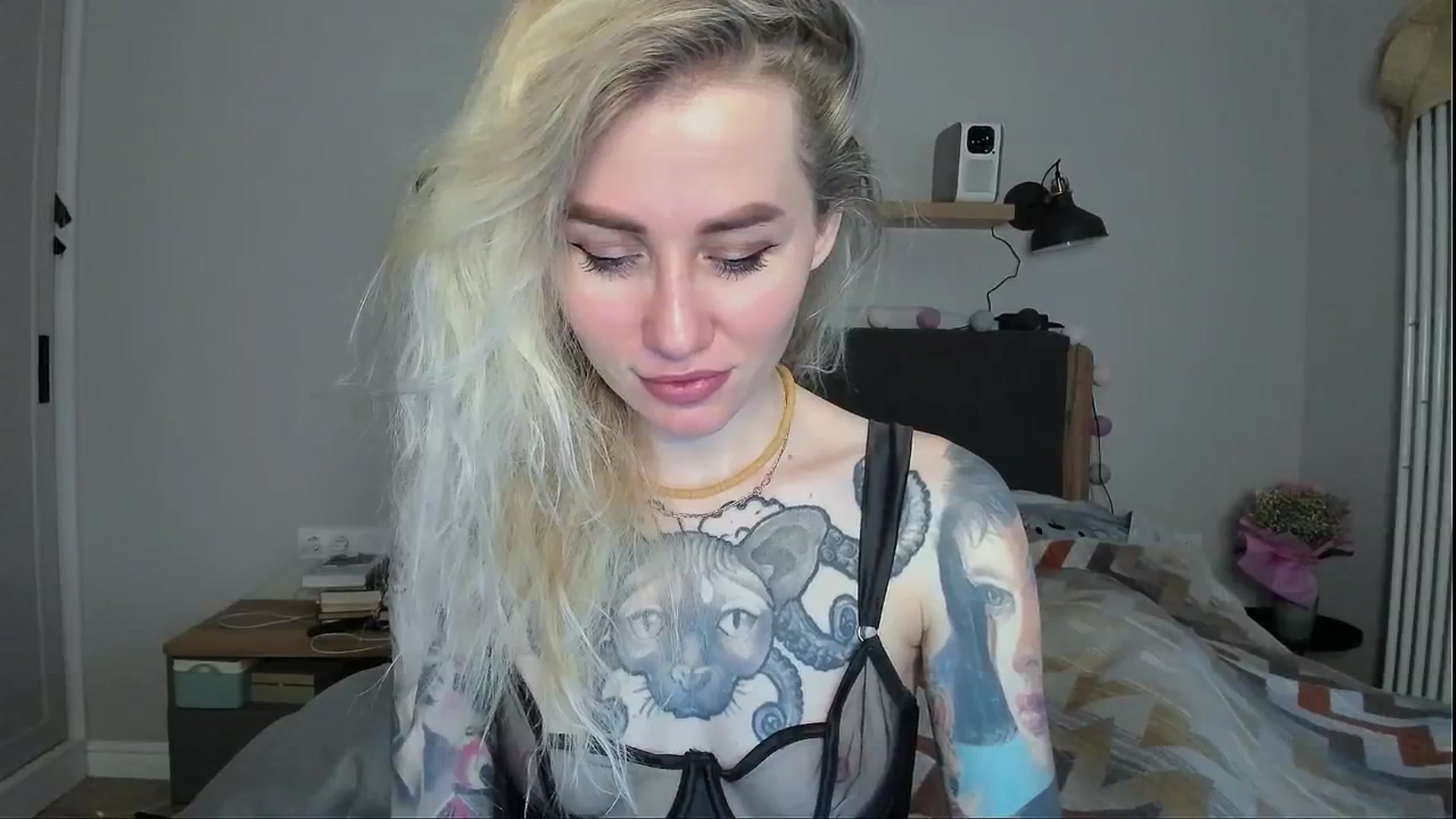 Gallery image thumbnail from Alexa_Smithhh's myfreecams stream on, 05/07/2024, 18:14 image 3 of 20