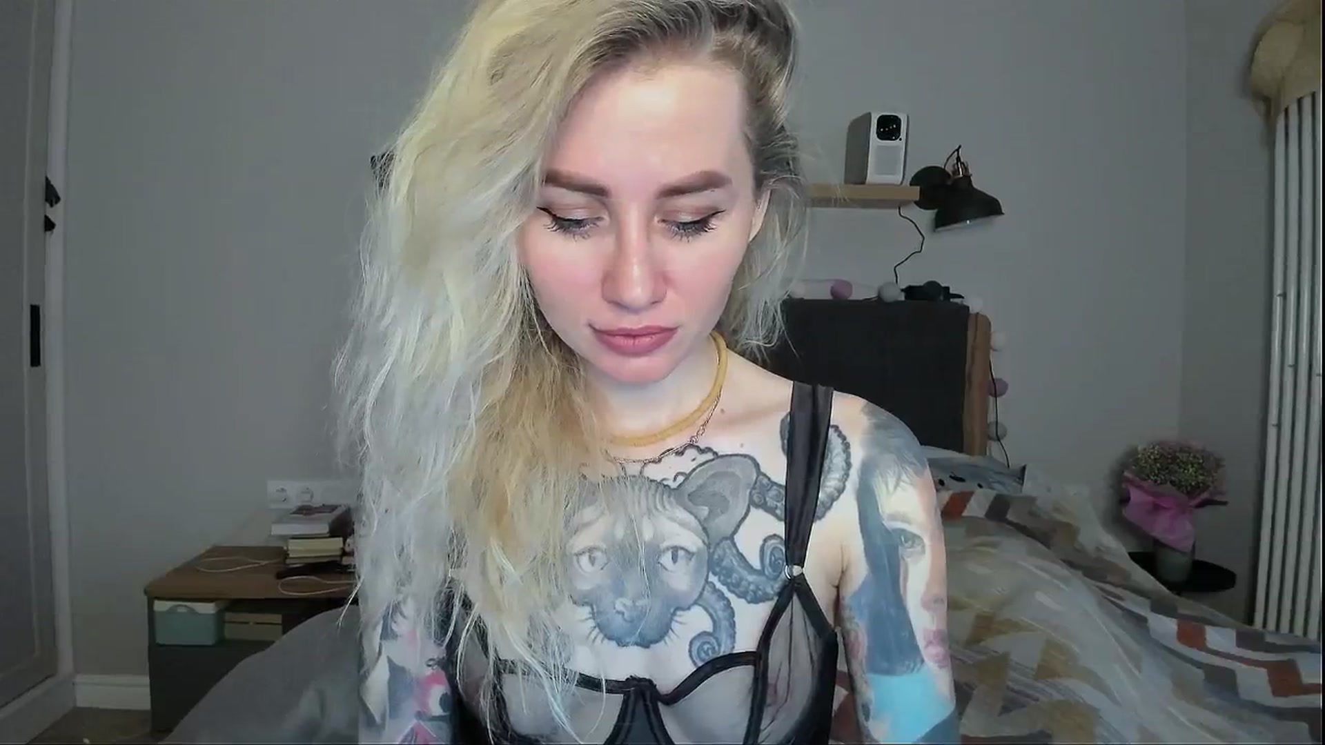 Gallery image thumbnail from Alexa_Smithhh's myfreecams stream on, 05/07/2024, 18:14 image 7 of 20