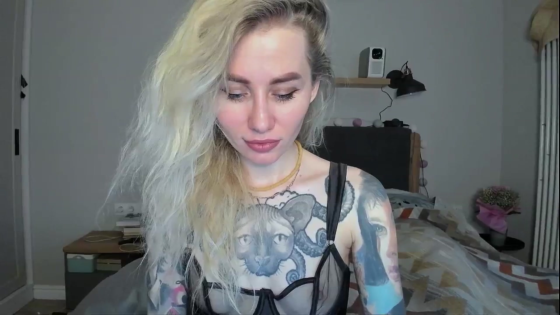 Gallery image thumbnail from Alexa_Smithhh's myfreecams stream on, 05/07/2024, 18:14 image 6 of 20