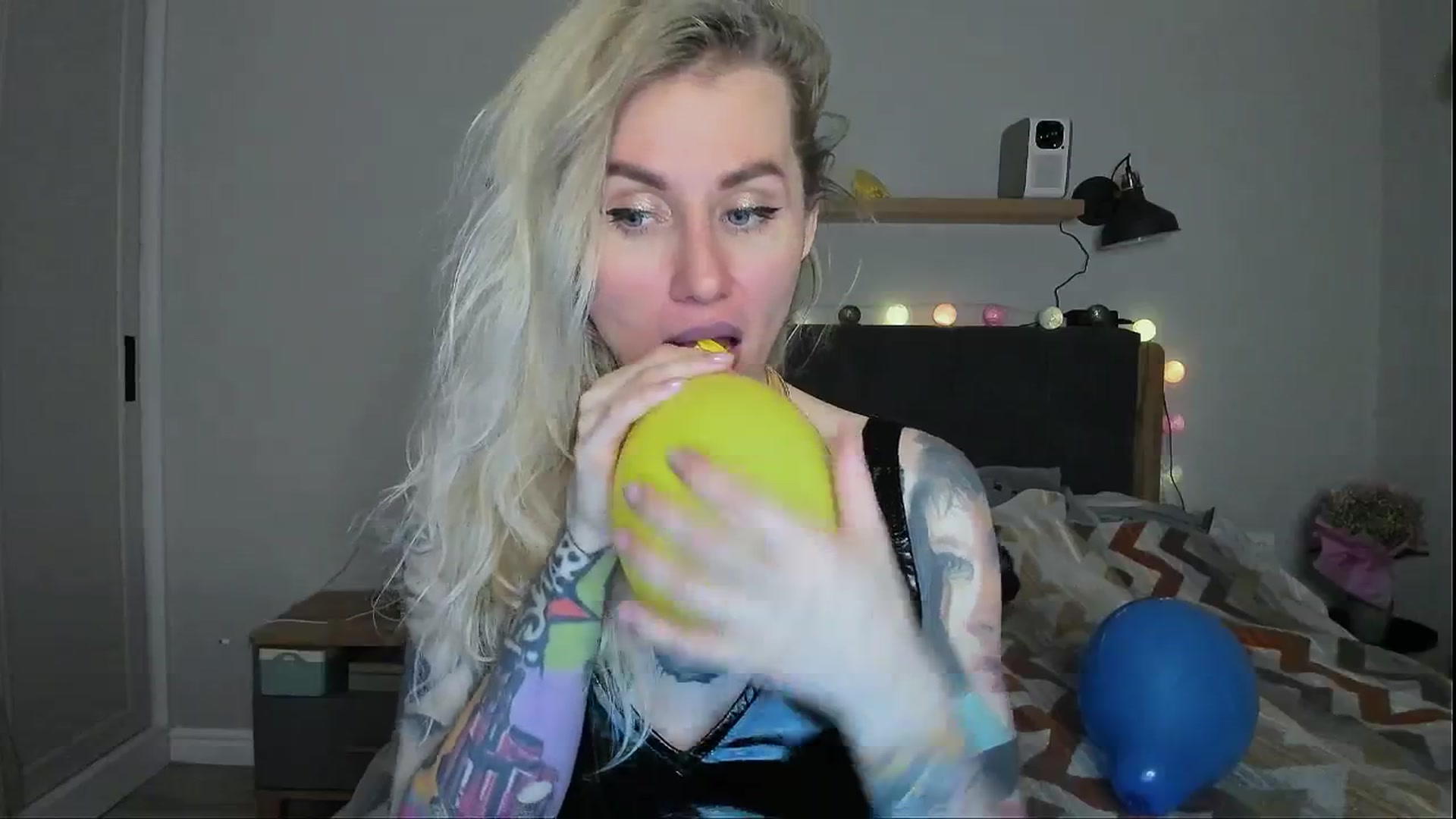 Gallery image thumbnail from Alexa_Smithhh's myfreecams stream on, 05/10/2024, 20:59 image 17 of 20