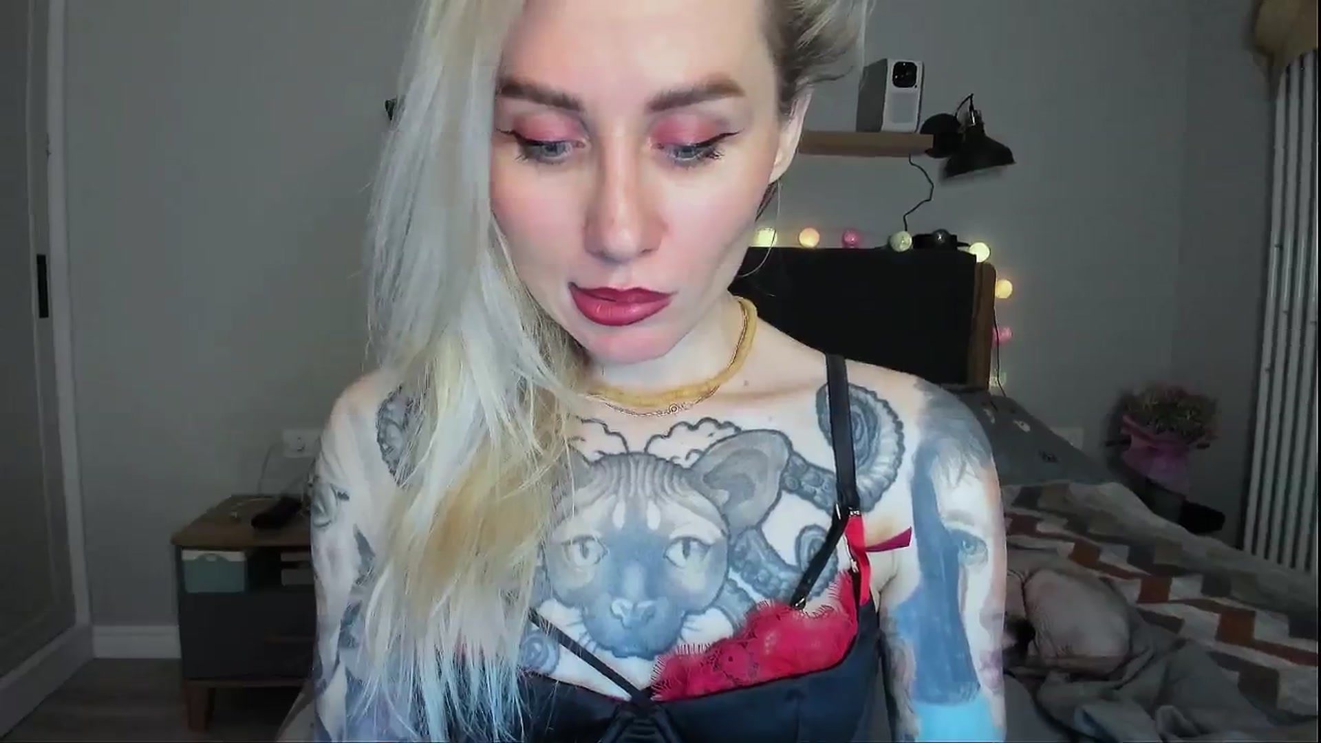 Gallery image thumbnail from Alexa_Smithhh's myfreecams stream on, 05/13/2024, 20:16 image 10 of 20