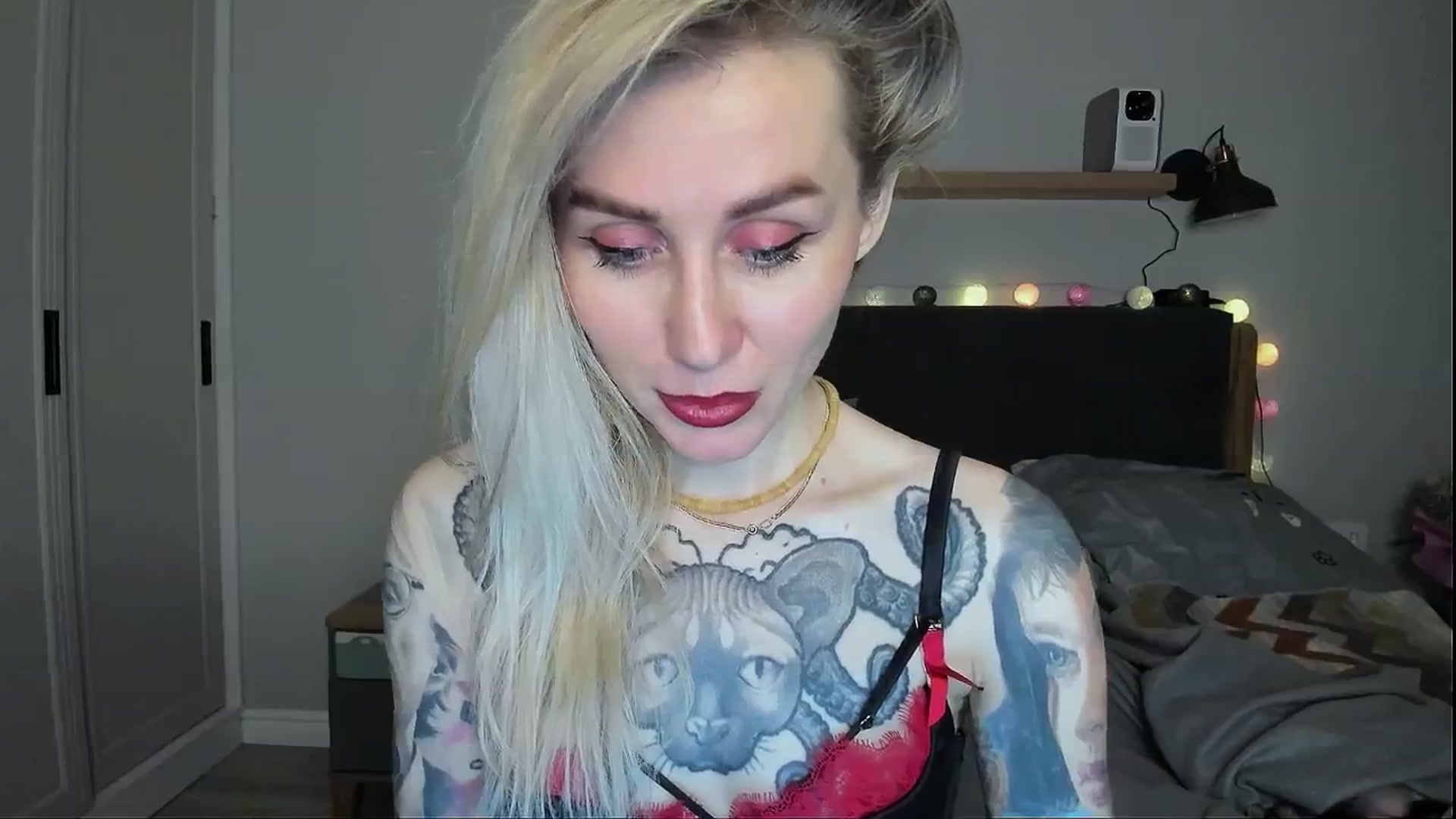 Gallery image thumbnail from Alexa_Smithhh's myfreecams stream on, 05/13/2024, 20:16 image 6 of 20