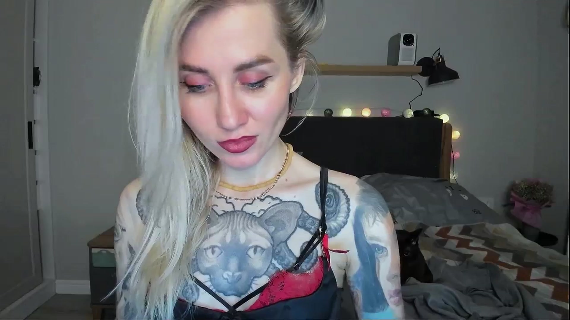 Gallery image thumbnail from Alexa_Smithhh's myfreecams stream on, 05/13/2024, 20:16 image 17 of 20