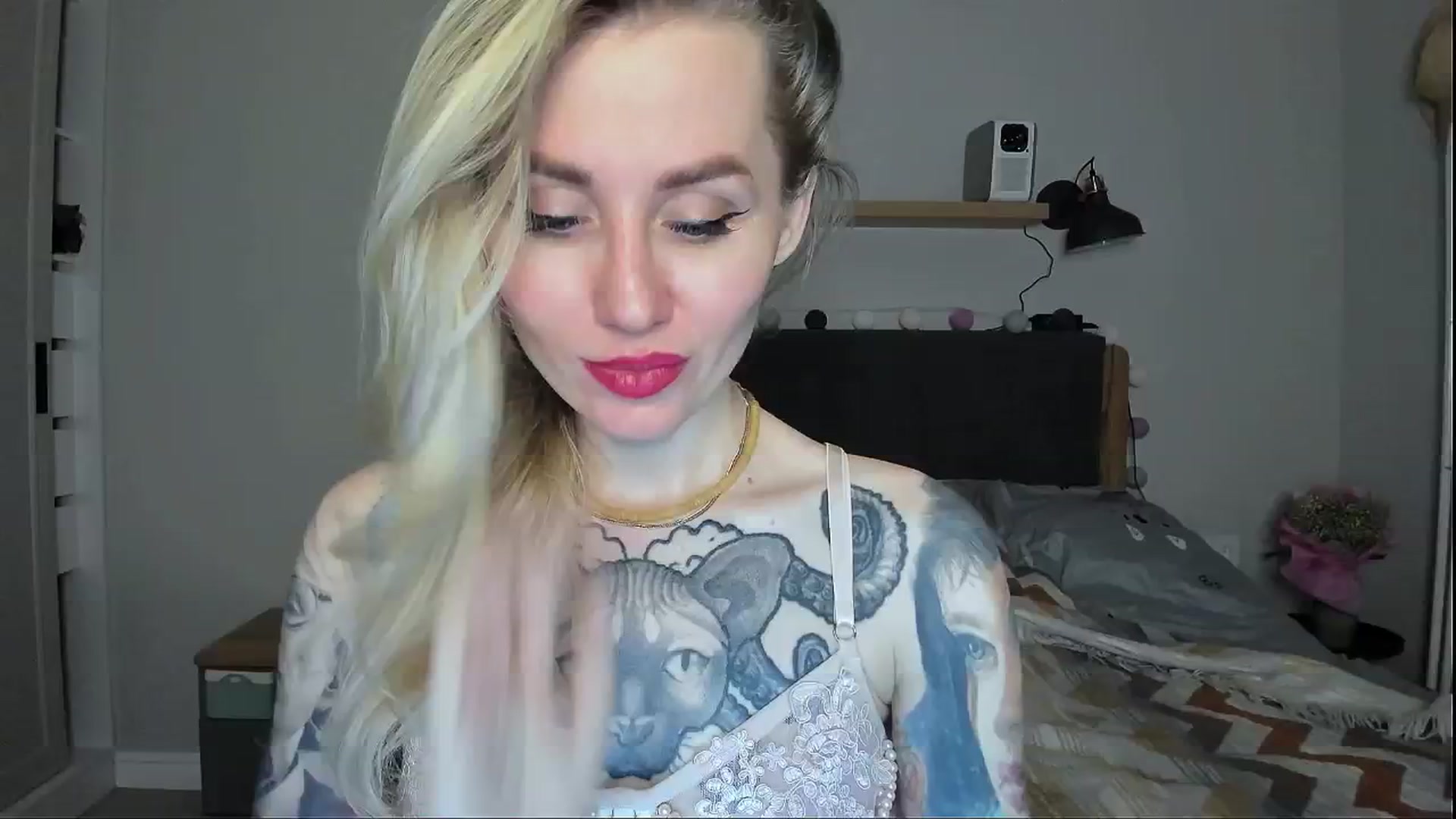 Gallery image thumbnail from Alexa_Smithhh's myfreecams stream on, 05/16/2024, 19:58 image 20 of 20