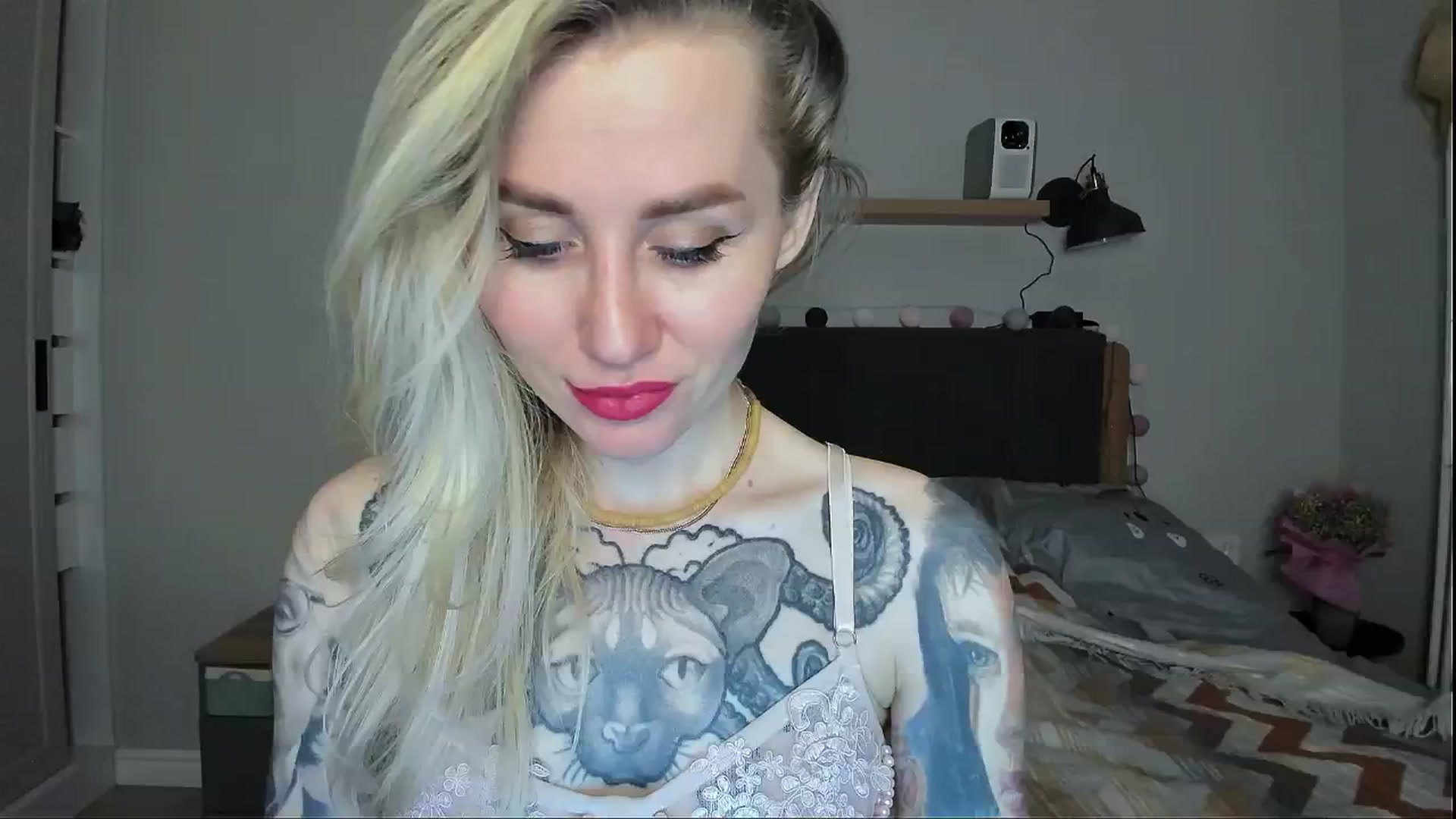 Gallery image thumbnail from Alexa_Smithhh's myfreecams stream on, 05/16/2024, 19:58 image 18 of 20
