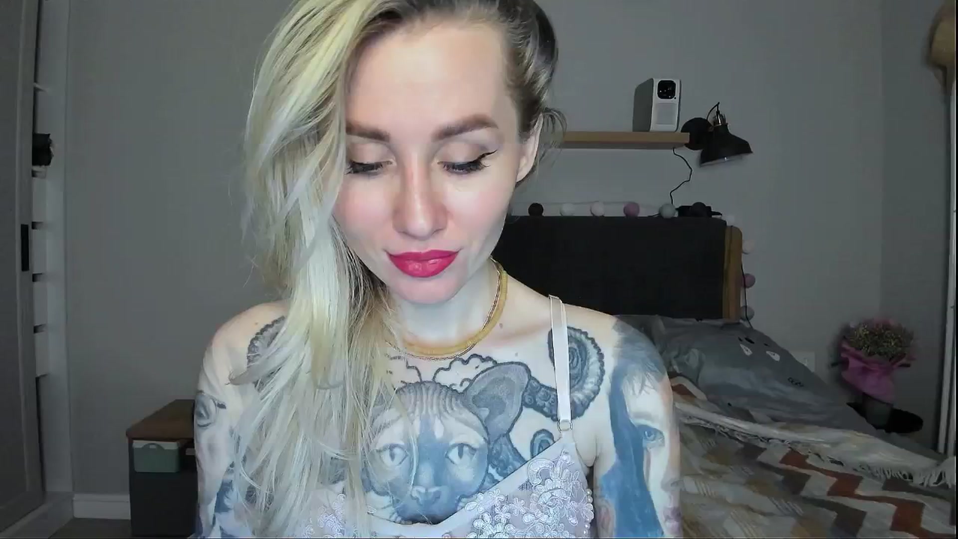 Gallery image thumbnail from Alexa_Smithhh's myfreecams stream on, 05/16/2024, 19:58 image 2 of 20