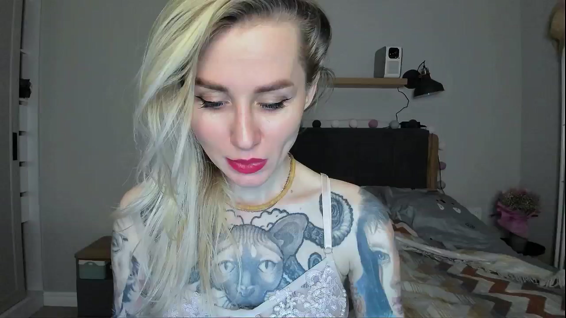 Gallery image thumbnail from Alexa_Smithhh's myfreecams stream on, 05/16/2024, 19:58 image 10 of 20