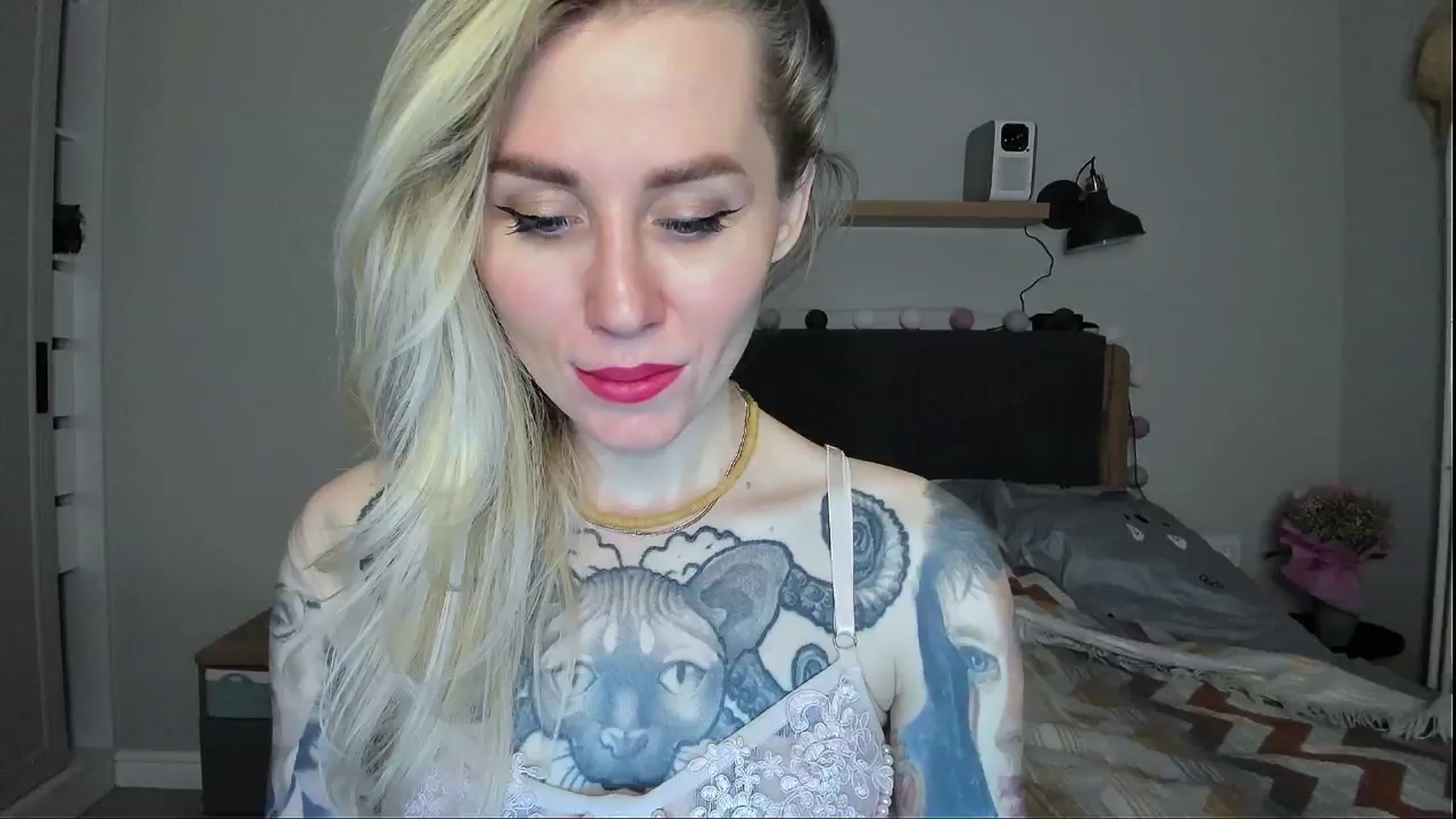 Gallery image thumbnail from Alexa_Smithhh's myfreecams stream on, 05/16/2024, 19:58 image 17 of 20