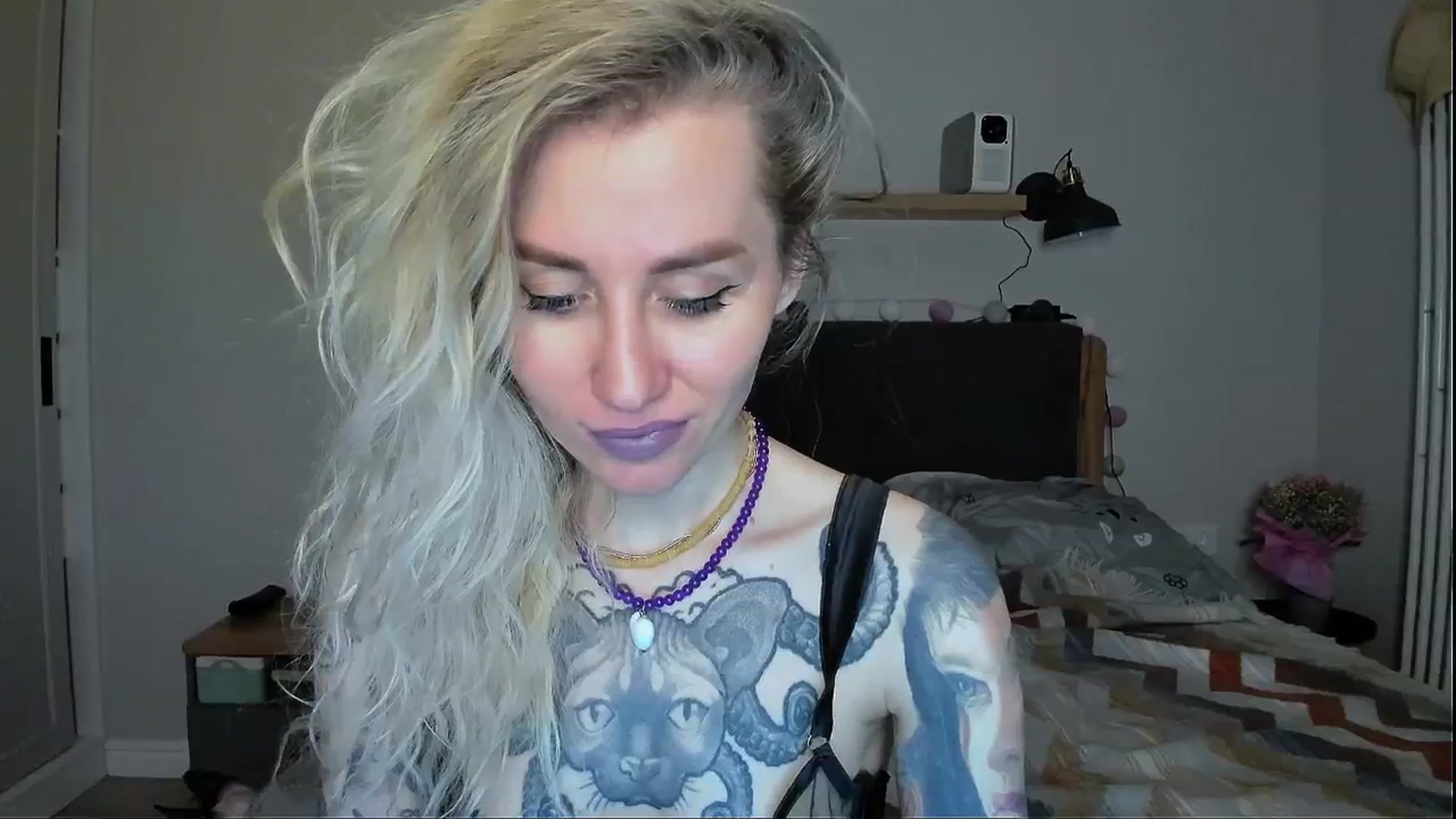 Gallery image thumbnail from Alexa_Smithhh's myfreecams stream on, 05/20/2024, 20:54 image 15 of 20